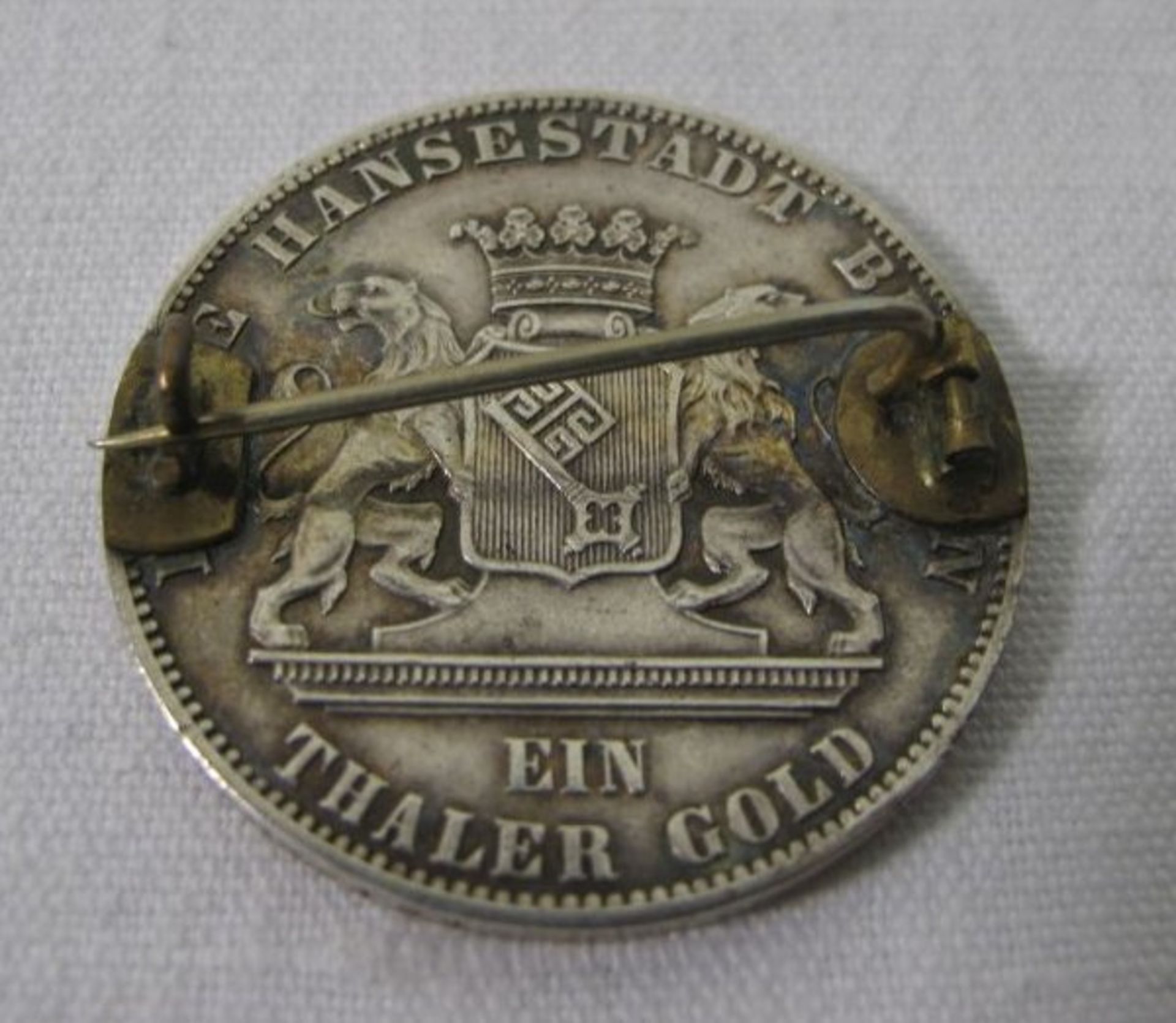 Medaille "2. Deutsches Bundes Schiessen in Bremen 1865", leider Nadel angelötet, D-3,2c - Bild 2 aus 2