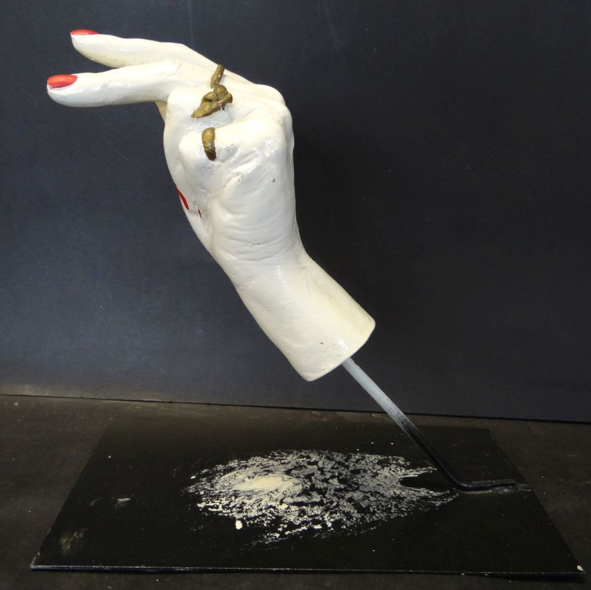 Bern Dieckmann, Metallskulptur "Hand" limitiert, H-23 cm, 25x15 cm - Bild 2 aus 6