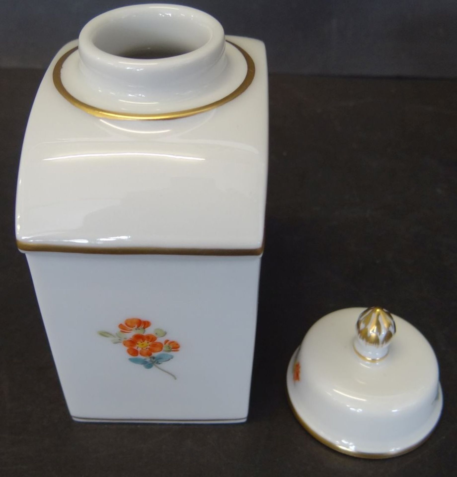 kl. Teedose und Väschen, Meissen, Streublümchen, H-9 und Vase 6 cm, beide 1.Wa - Bild 3 aus 6