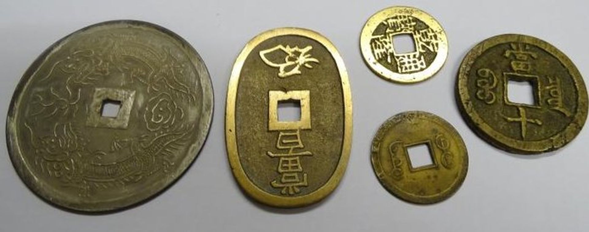 5 Münzen, China, ges. 67,48 gr