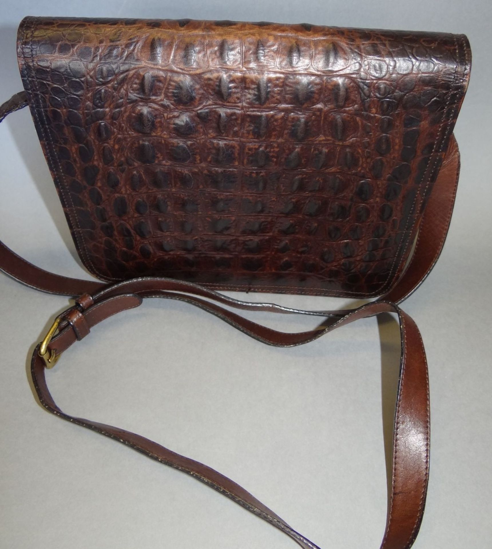 Handtasche "Aigner" Krokoleder-Dekor, neuwertig, 21x24 cm - Bild 2 aus 5