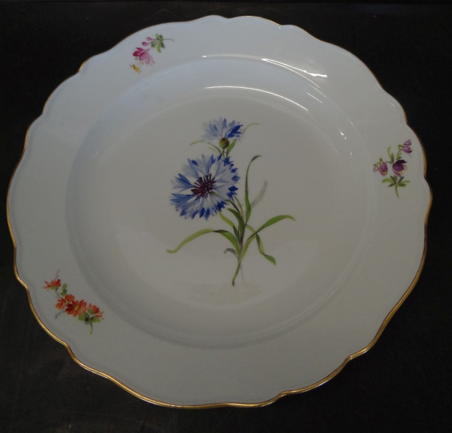 grosse runde Platte "Meissen" Blumenmalerei, D-31 cm, 1.Wahl - Bild 2 aus 5