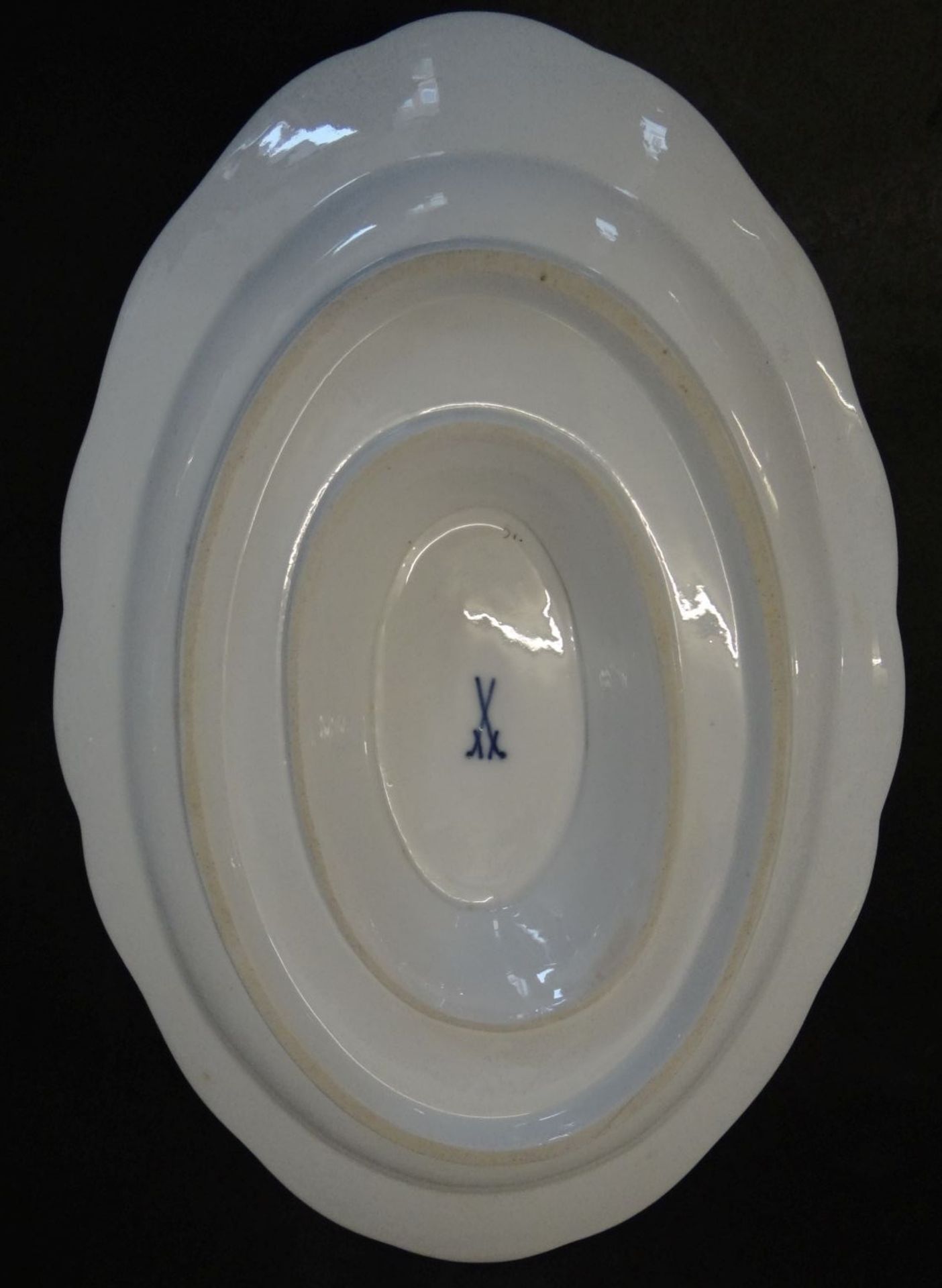 gr. Sauciere "Meissen" Blumenmalerei, 1.Wahl, H-10 cm, 24x16 cm, 1.Wahl - Bild 4 aus 5