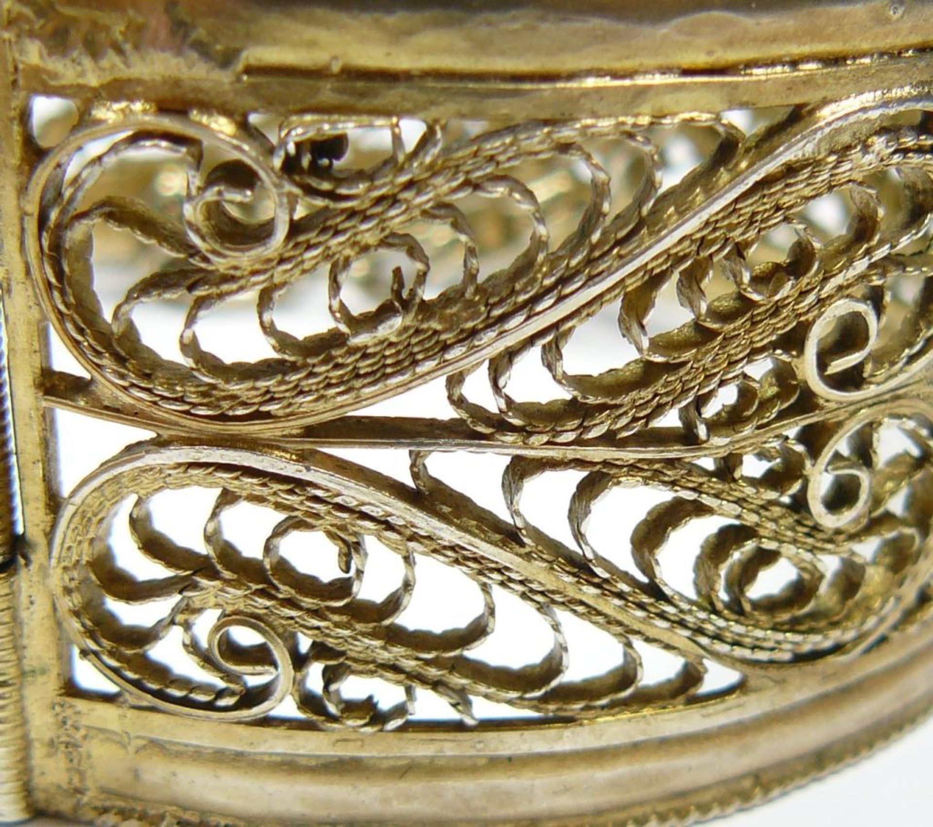 Filigrane Silberspange,(geprüft),vergoldet,b.3,4cm, 57,9gr - Bild 4 aus 4