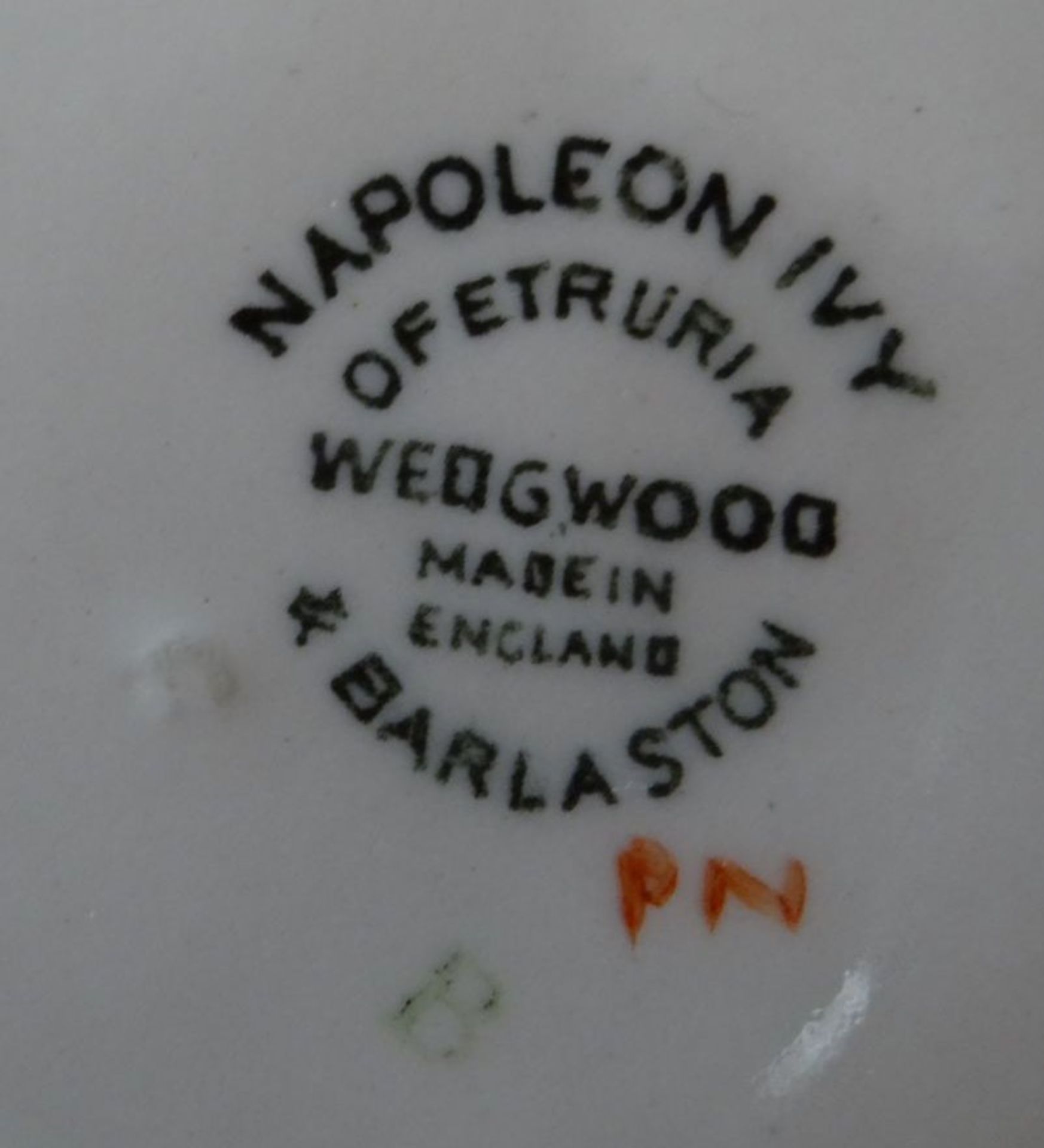 54 tg. Teeservice "Wedgwood" Napoleon IVY, davon 13 Teile bestossen, altrissig etc., tw. älte - Bild 9 aus 10