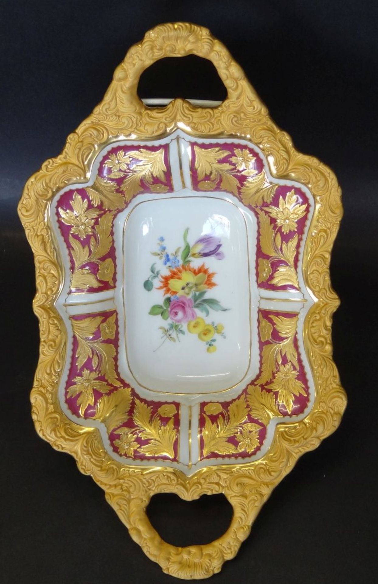 ovale Prunkschale "Meissen" Blumen-und Golddekor,Schwertermarke durchschliffen, H-8,5 cm, 36x21 cm - Bild 3 aus 7