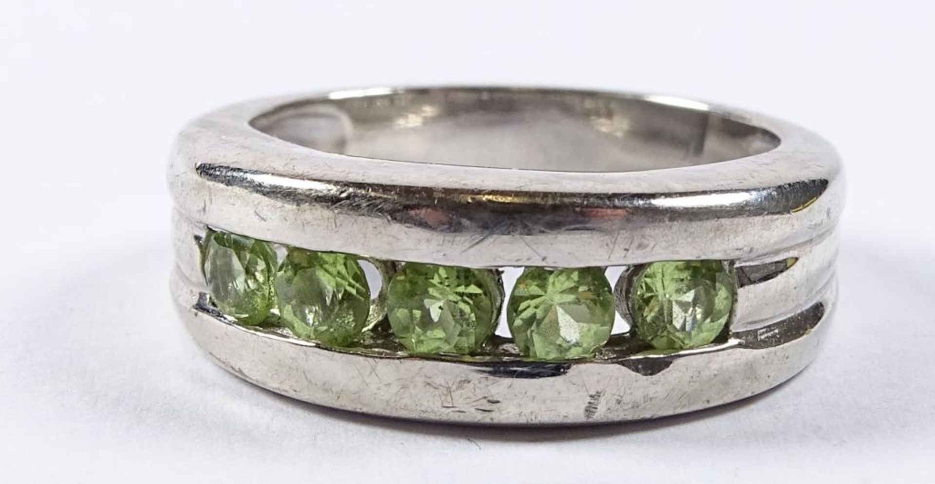 Ring,Silber -925- mit grünen Steinen, 7,4gr., RG 5