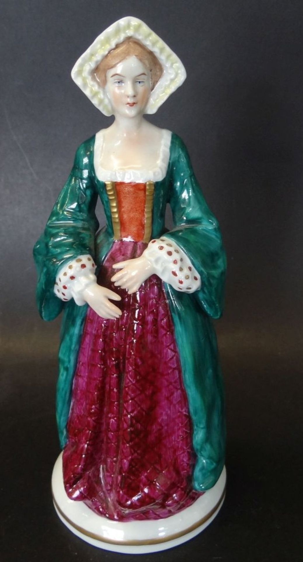 Figur Jane Seymour, Sitzendorf, bemalt, H-20 cm