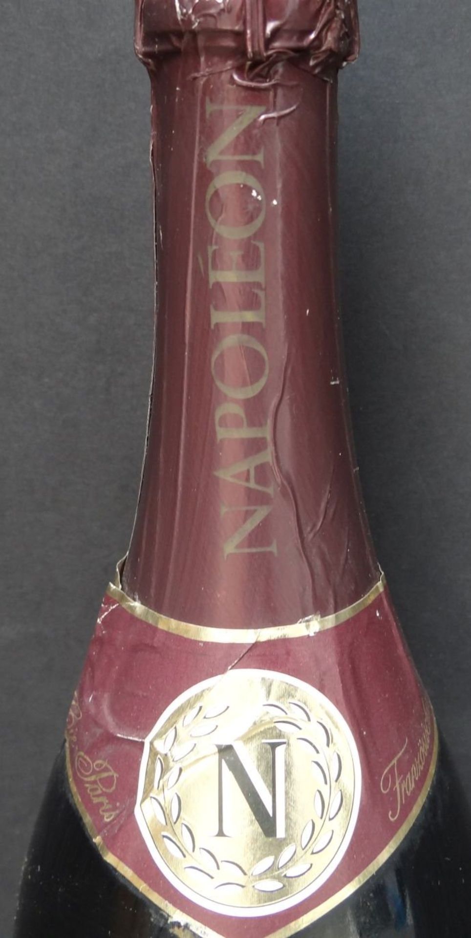 1 1/2 Liter Flasche "Napoleon" Muscat Rose Sekt - Bild 3 aus 3