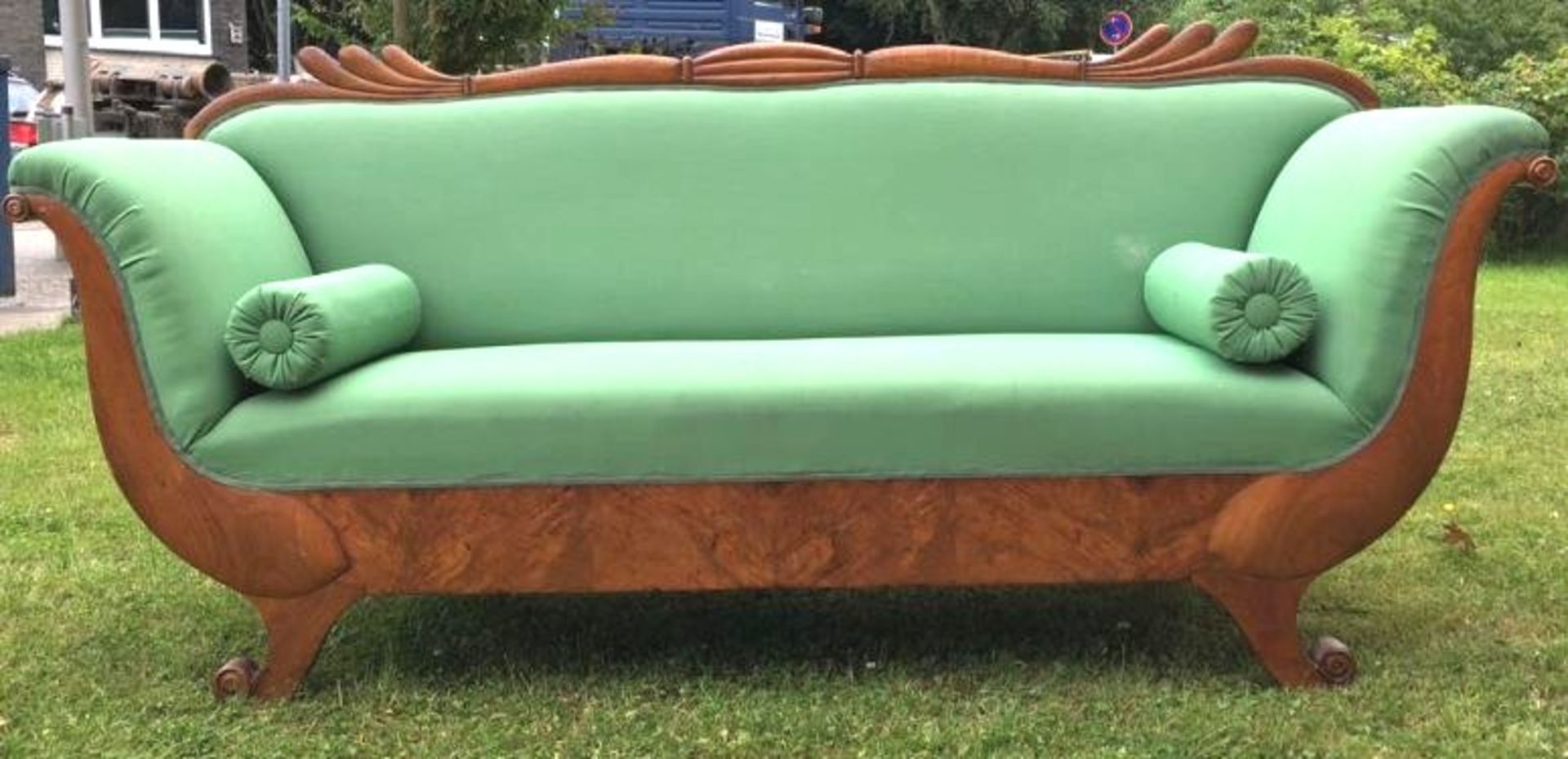Sofa, Biedermeier, grüner Bezug, leicht restaurierungs bedürftig, H-93cm B-200cm Sh-48cm - Bild 2 aus 5
