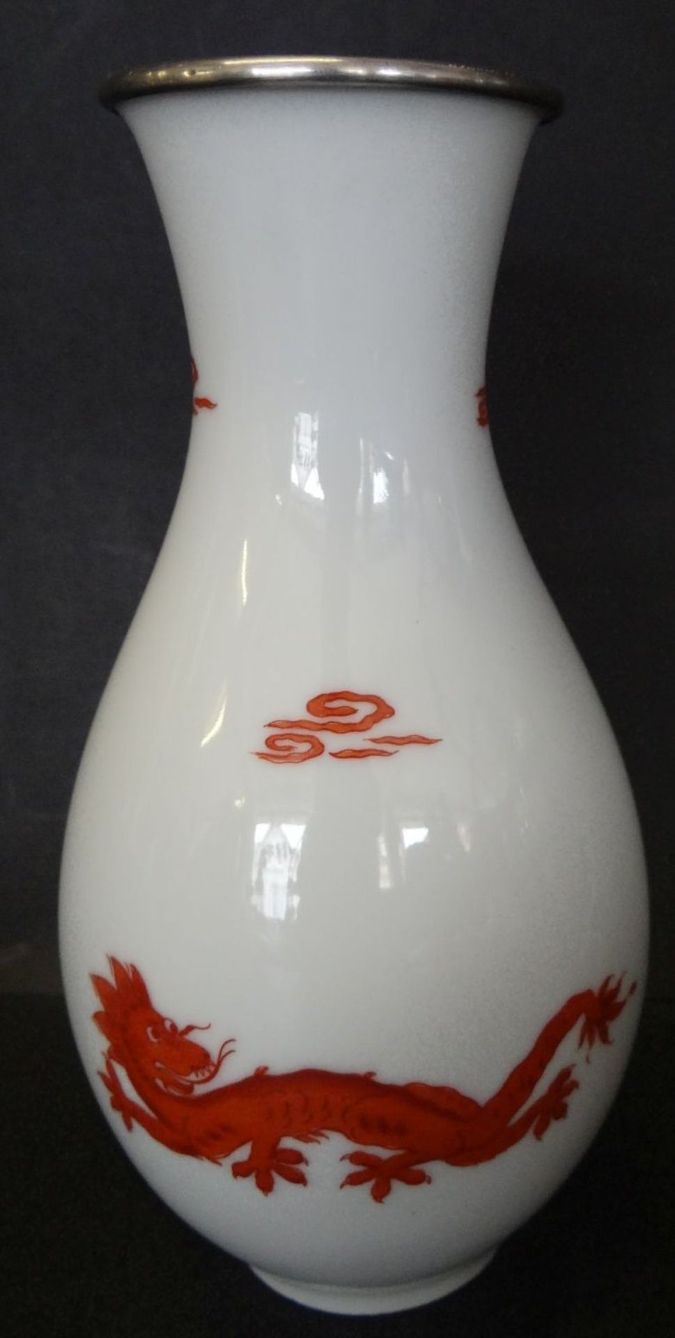 Vase "Tomas" Roter Drache und Silber-835- Rand, H-17 cm