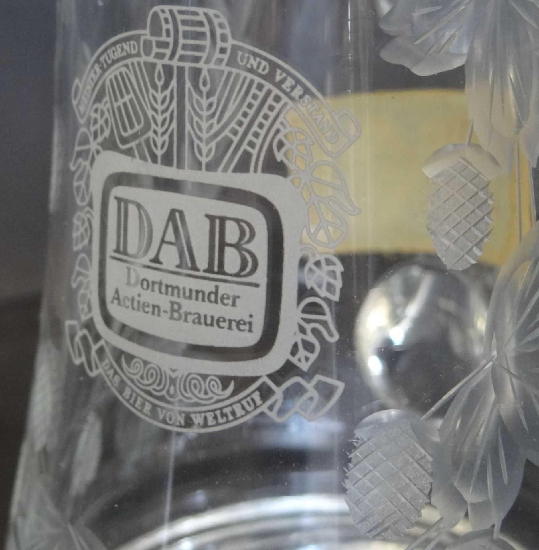 Kristall-Bierkrug "DAB", floral beschliffen.Zinndeckel, H-17 cm, - Bild 5 aus 5