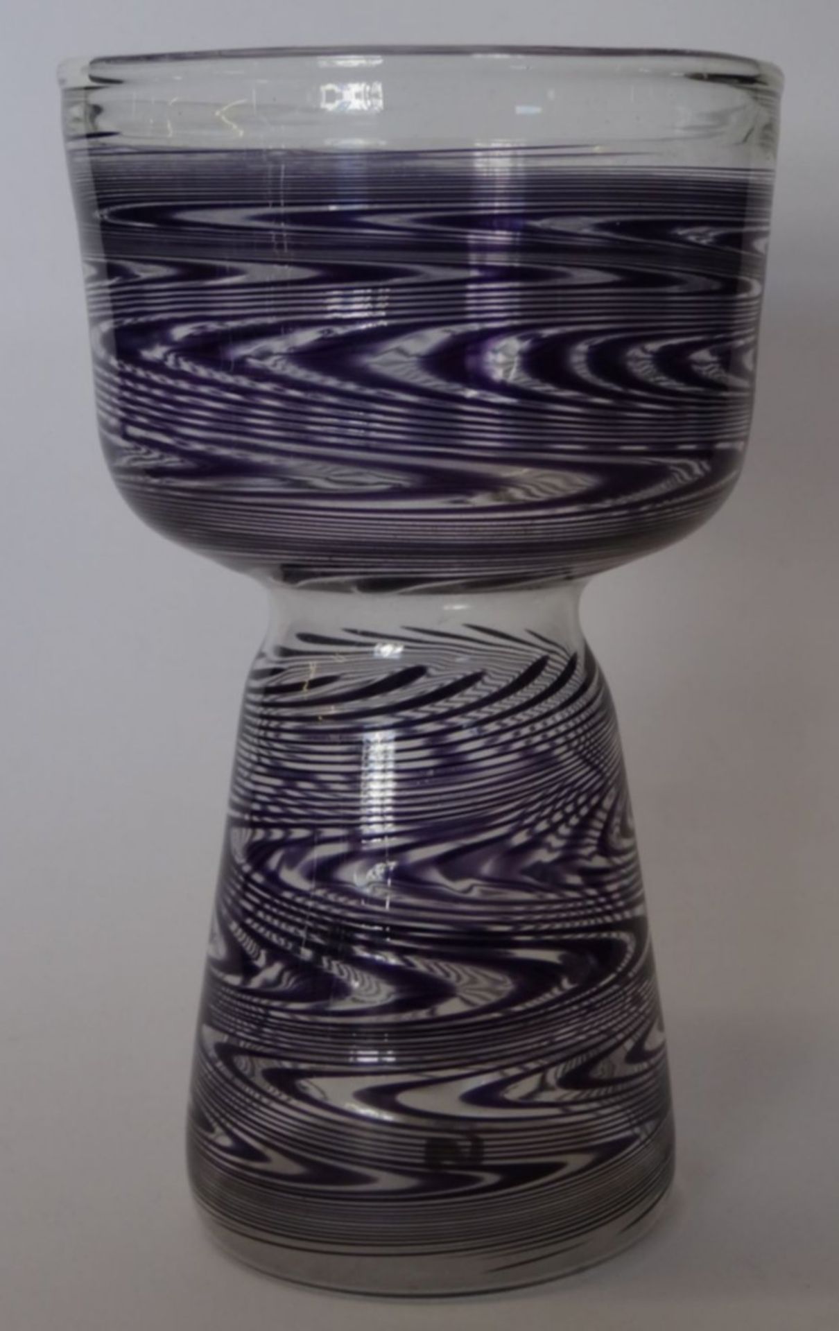 Hyazinthen-Vase, leichtes dünnes Glas, signiert "WS", H-15 cm, D-8 c