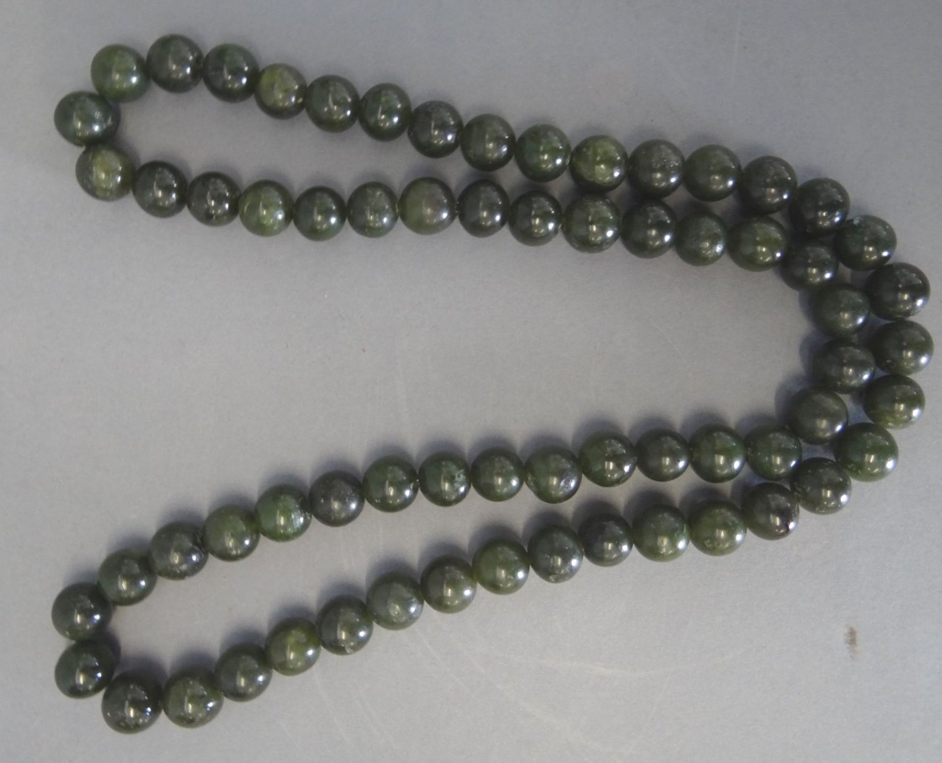grüne Steinkette endlos, L-30 cm (60 cm - Bild 3 aus 4