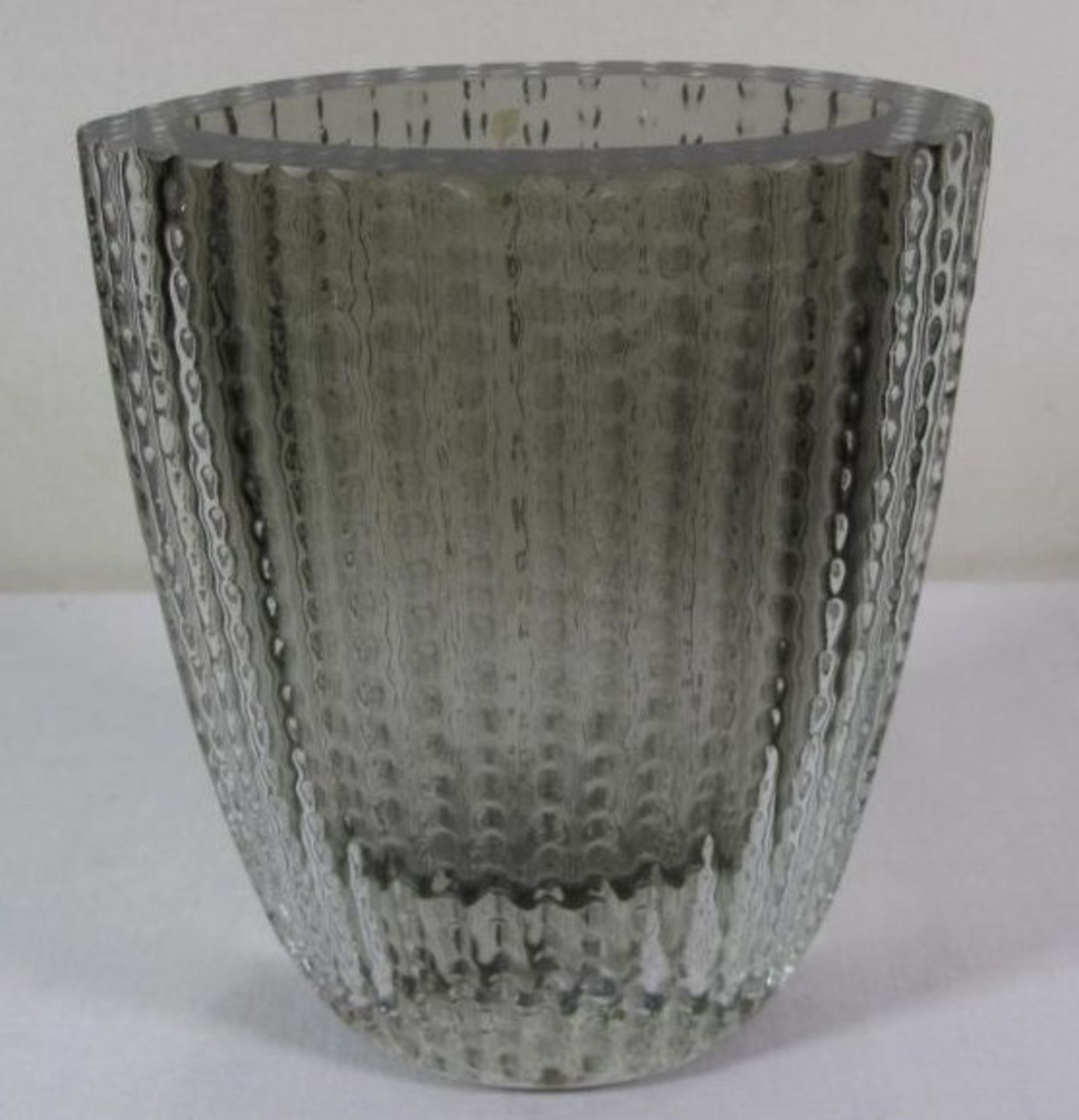Studioglas-Vase, Ingridhütte, Euskirchen, ca. 1970, Entw. Kurt Wokan, Rauchglas, H-17cm.