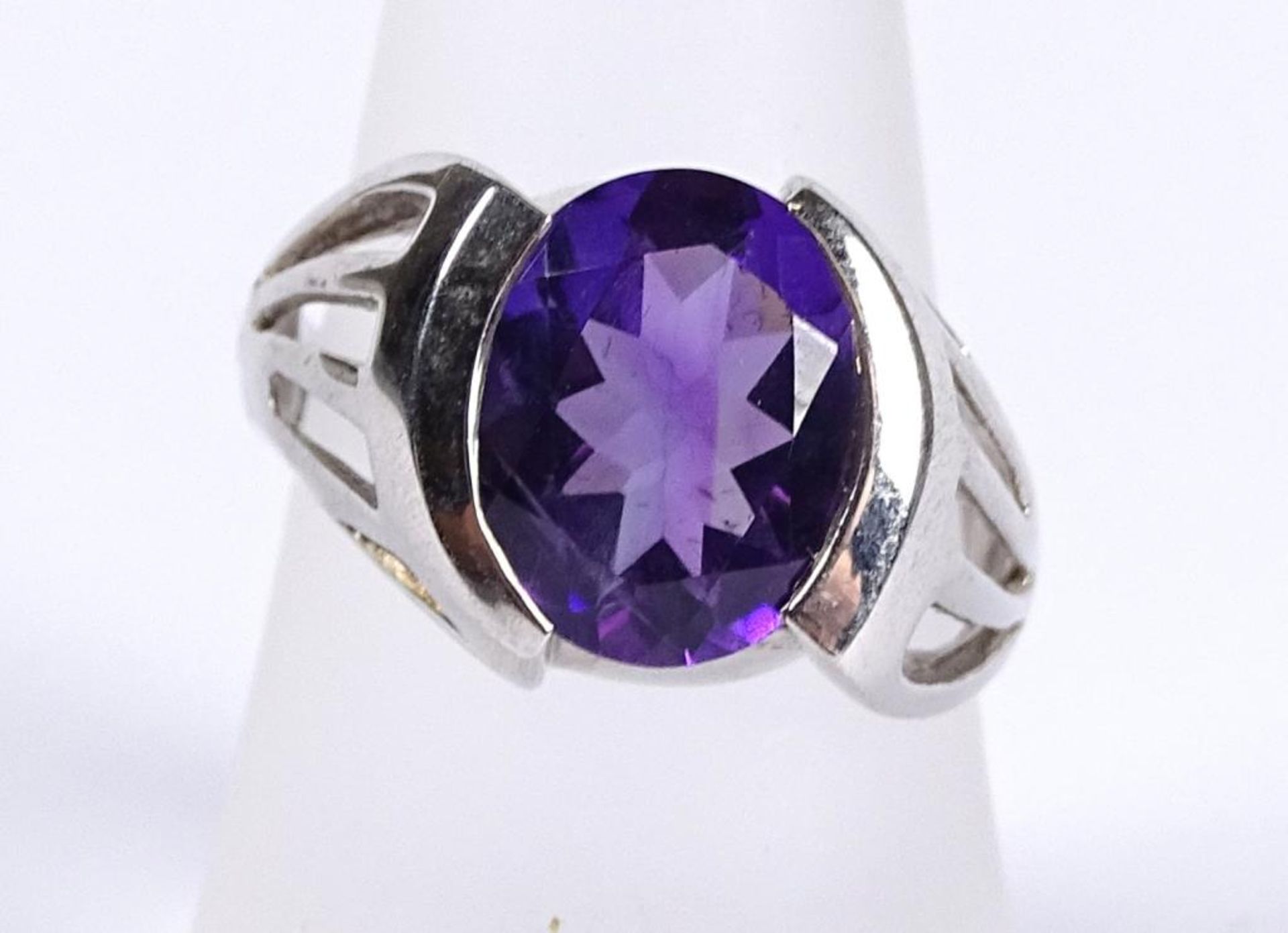 Ring,Silber -925-,Amethyst, 5,8gr., RG 56