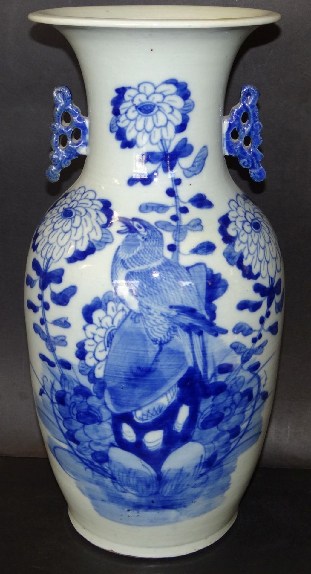 hohe Vase, China, Blaumalerei Vogel, H-42 cm, älte