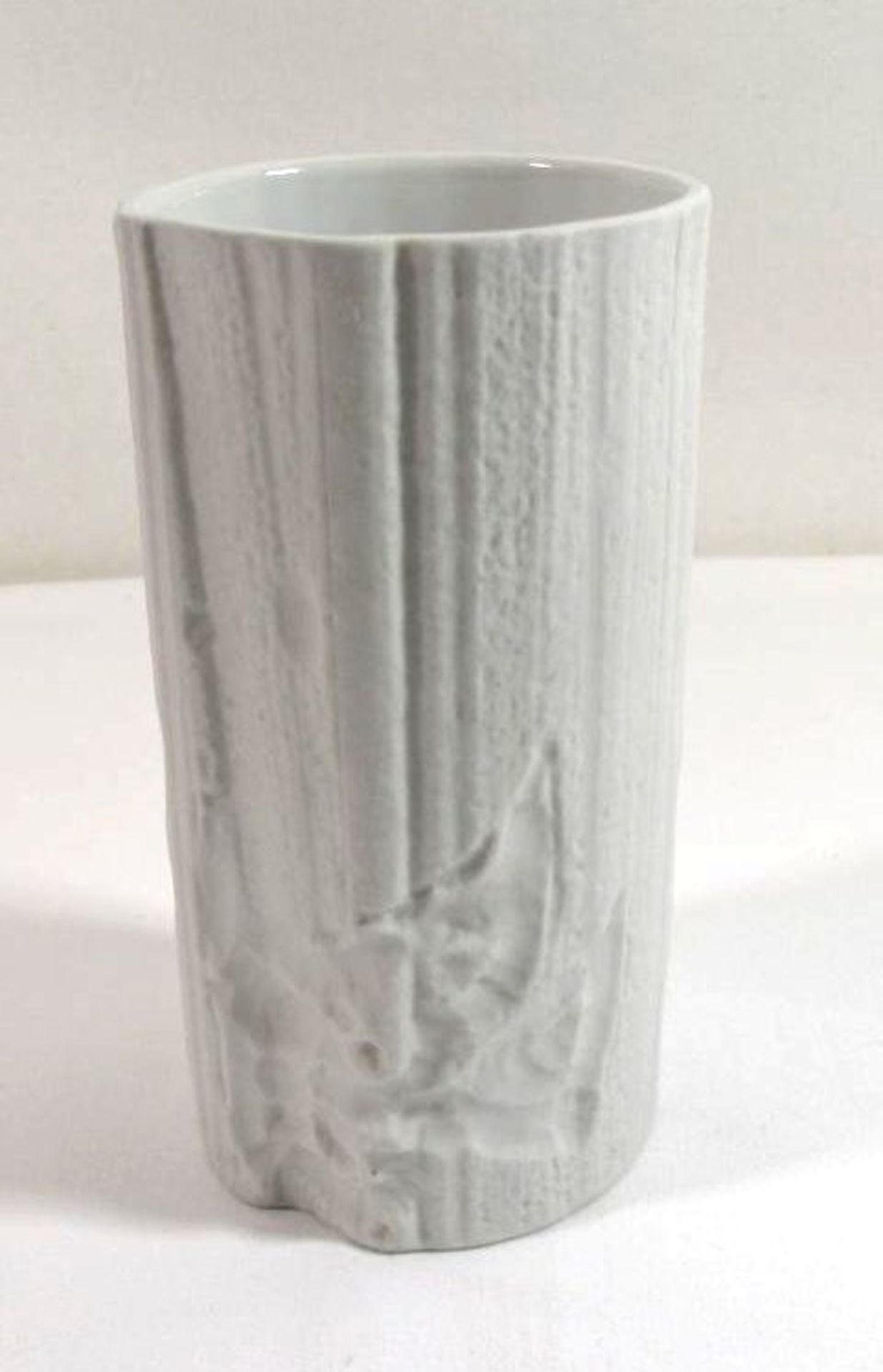 Vase, Hutschenreuther, Weißporzellan, reliefiert, H-14,5cm.