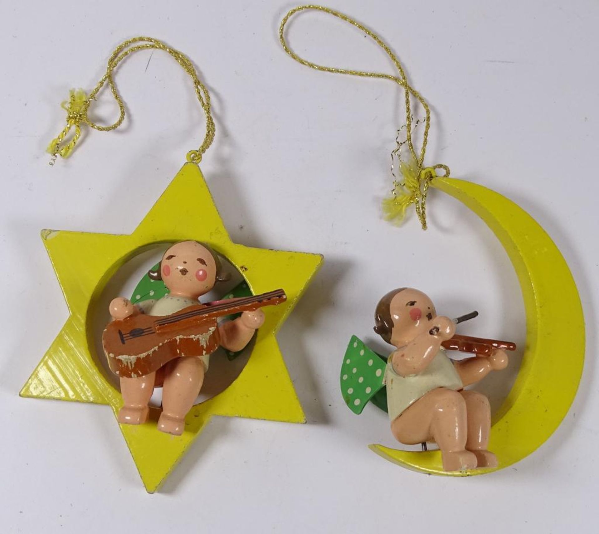 2x Weihnachtsbaum-Musikengel, Erzgebirge, Halbmond und Stern, H-ca. 8 cm, Alters-u. Gebrauchsspuren