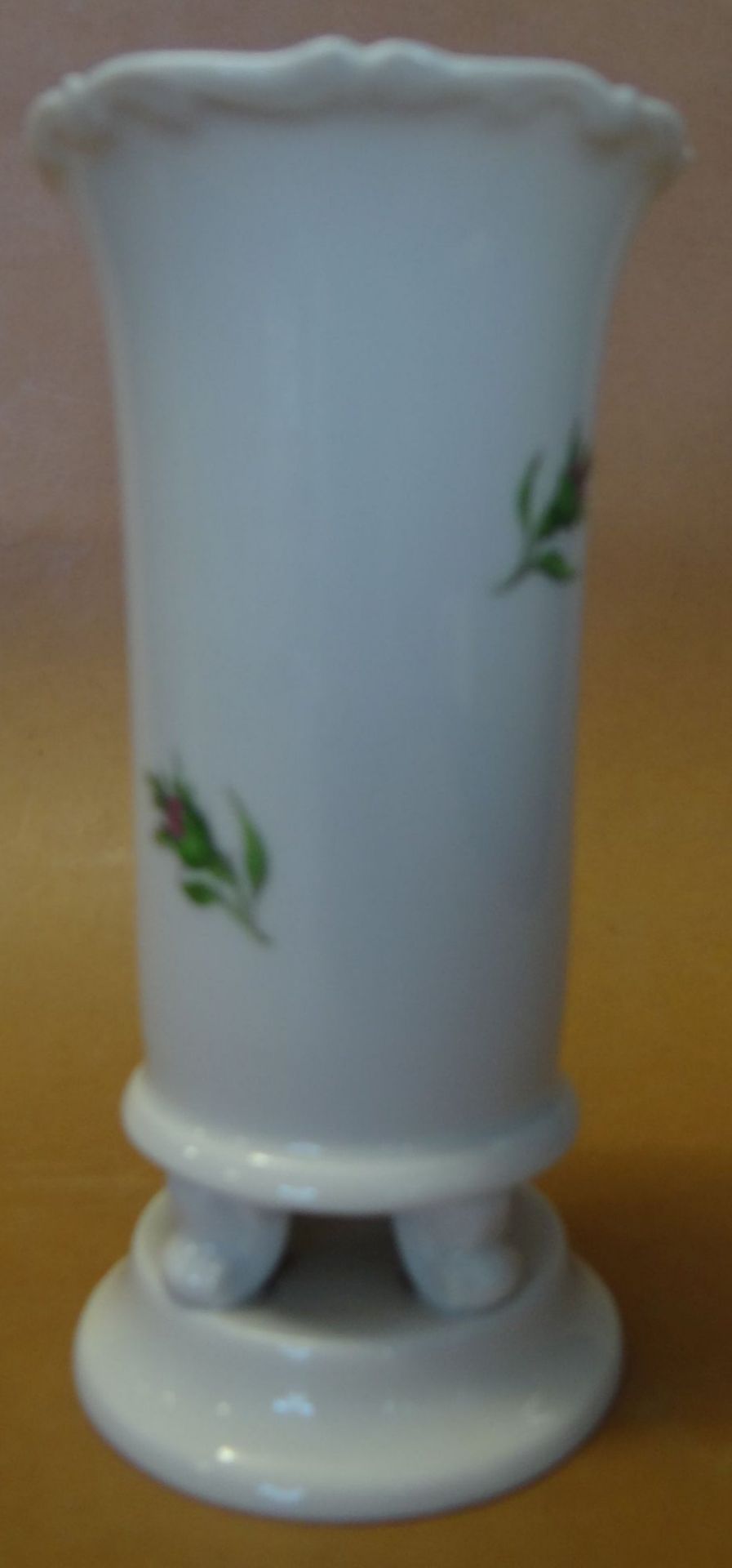 kl.Vase"Meissen" rote Rose, Schwerter mit Schleifstriche, H-14,5 cm - Bild 2 aus 5