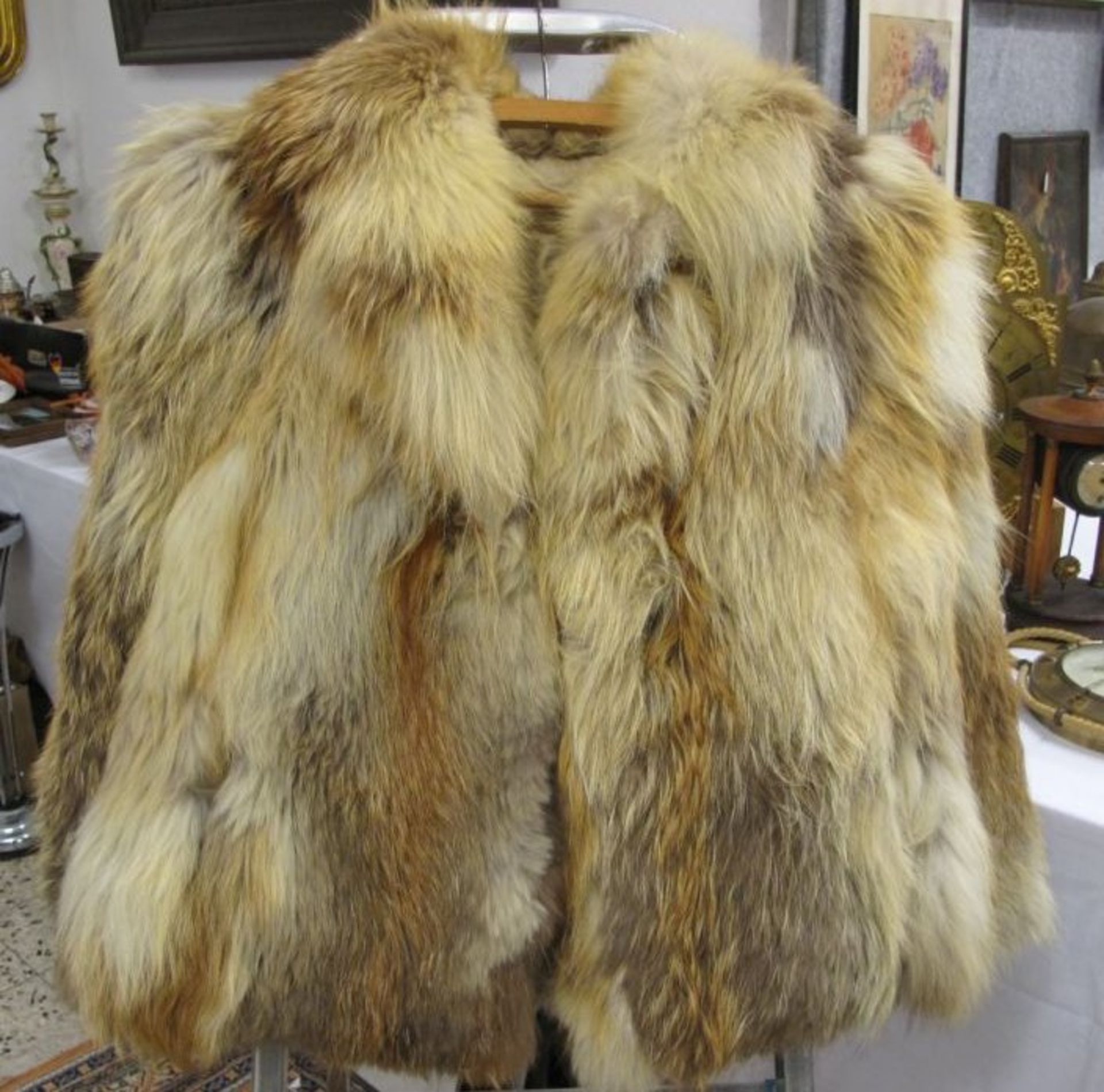 kurze Pelzjacke, Fuchs ?, ca. GR. 38.