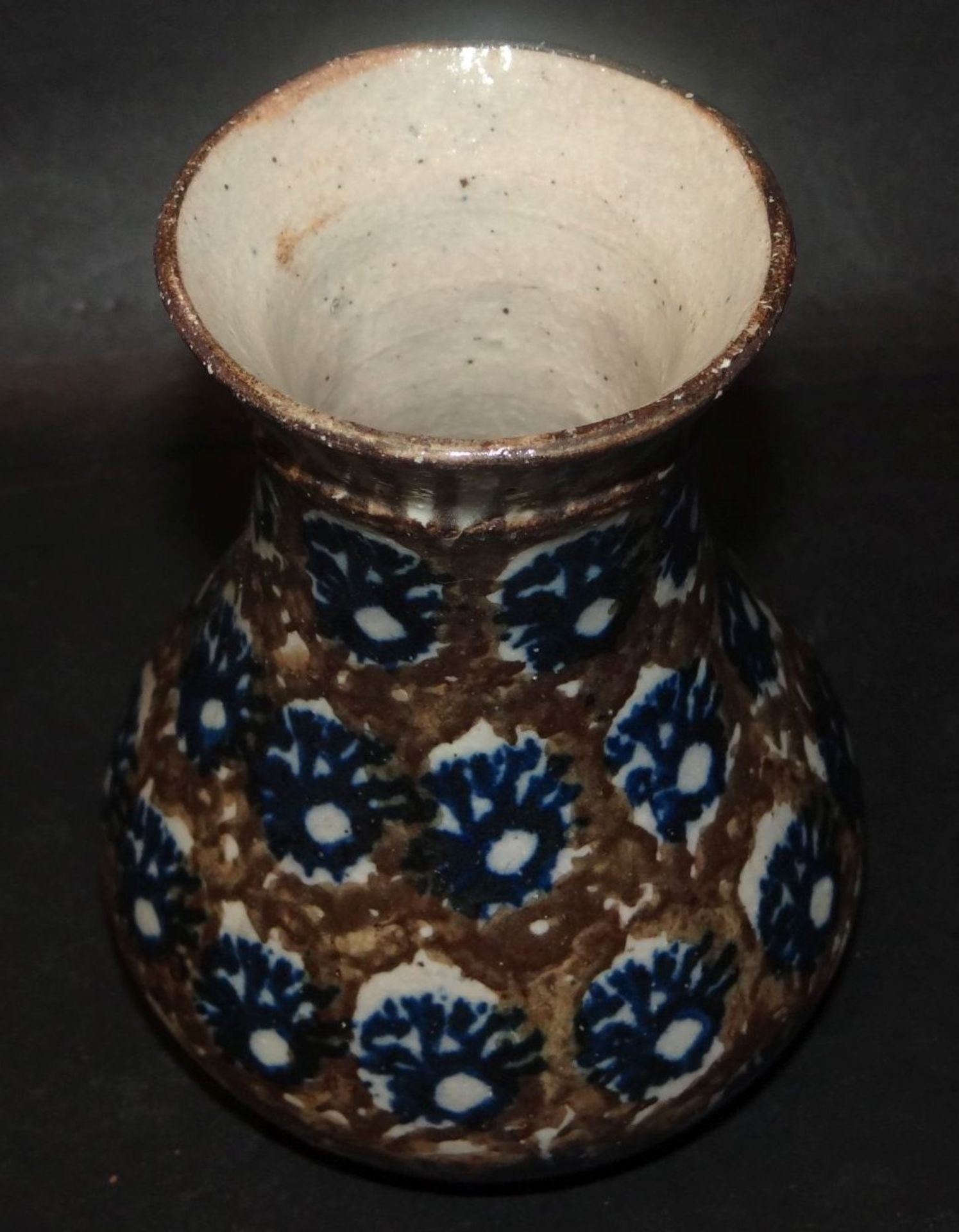 kleine alte Bunzlau-Vase, Pfauenaugendekor, H-10 cm - Bild 2 aus 3