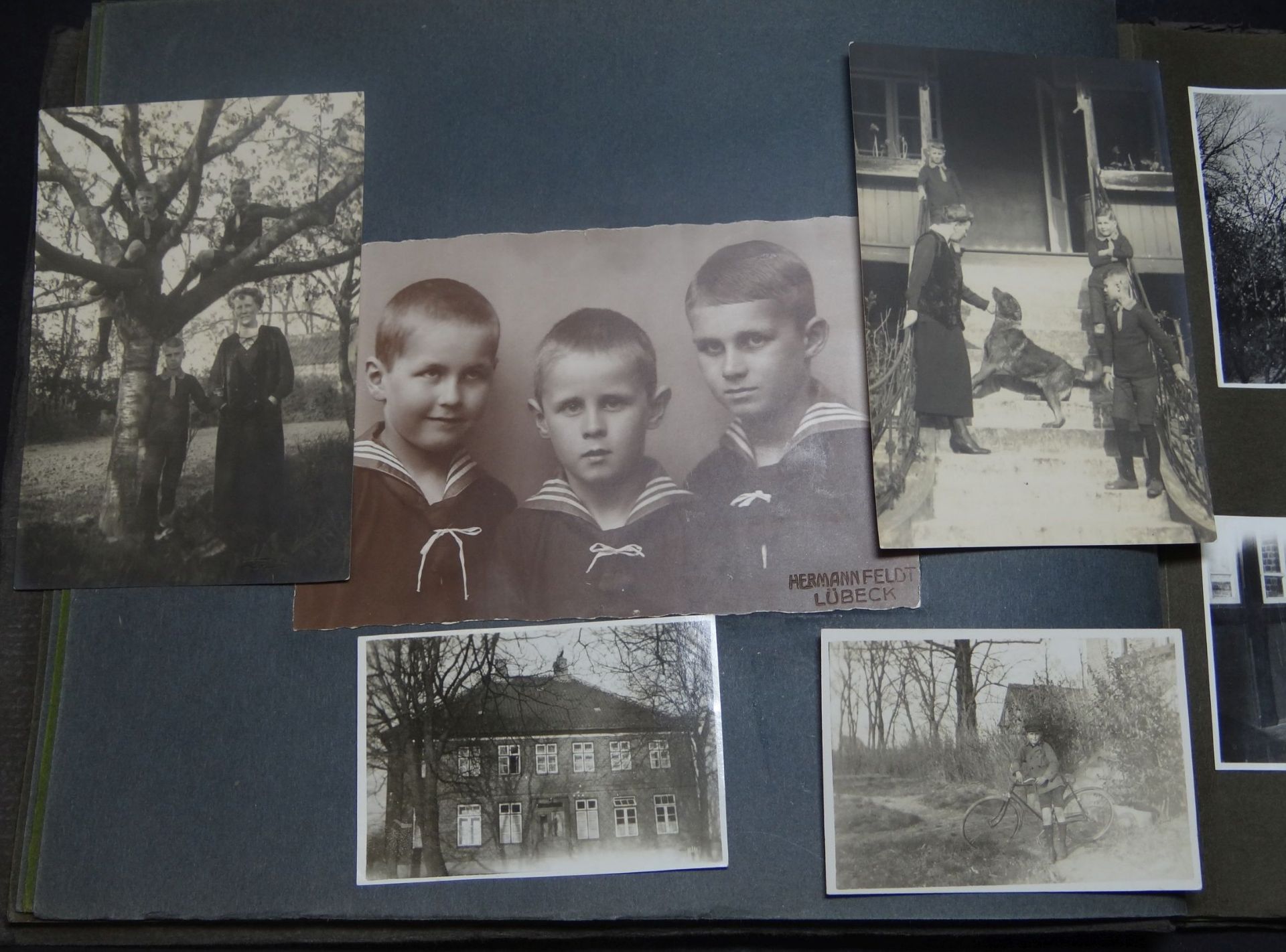 Fotoalbum mit 79 Fotos, ca. 1915-1940, hpts. Familie, aber auch Pfadfinder und Soldaten - Bild 2 aus 10