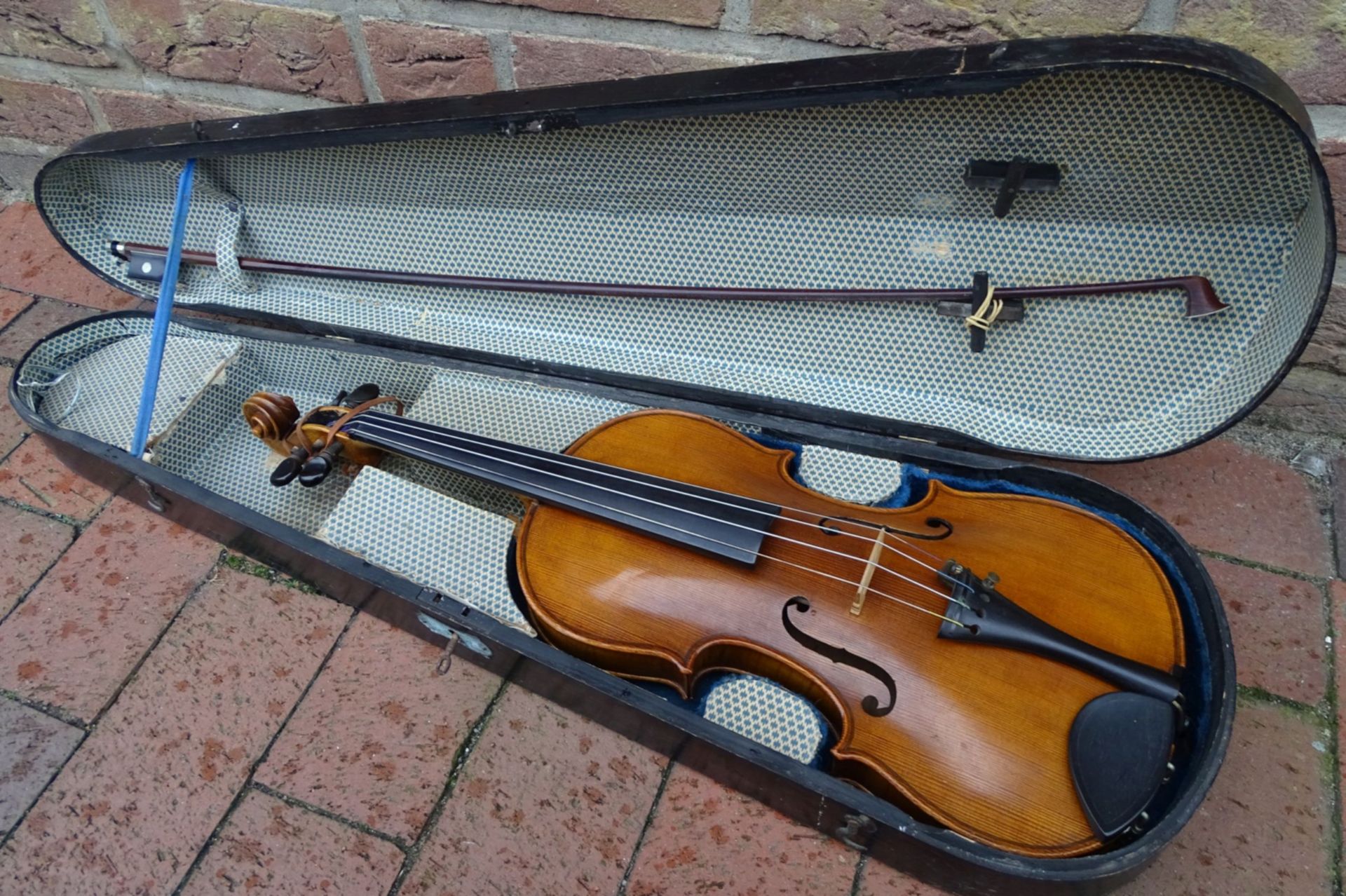 alte Geige mit Bogen in Holz-Geigenkasten, guter Zustand, L-60 cm - Bild 9 aus 10