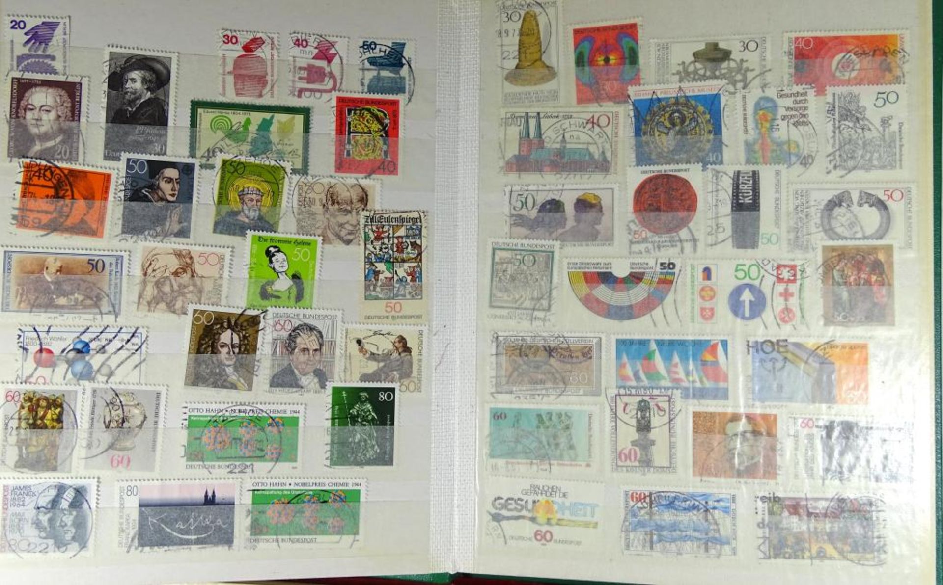 Zwei Alben mit Briefmarken - Bild 3 aus 10