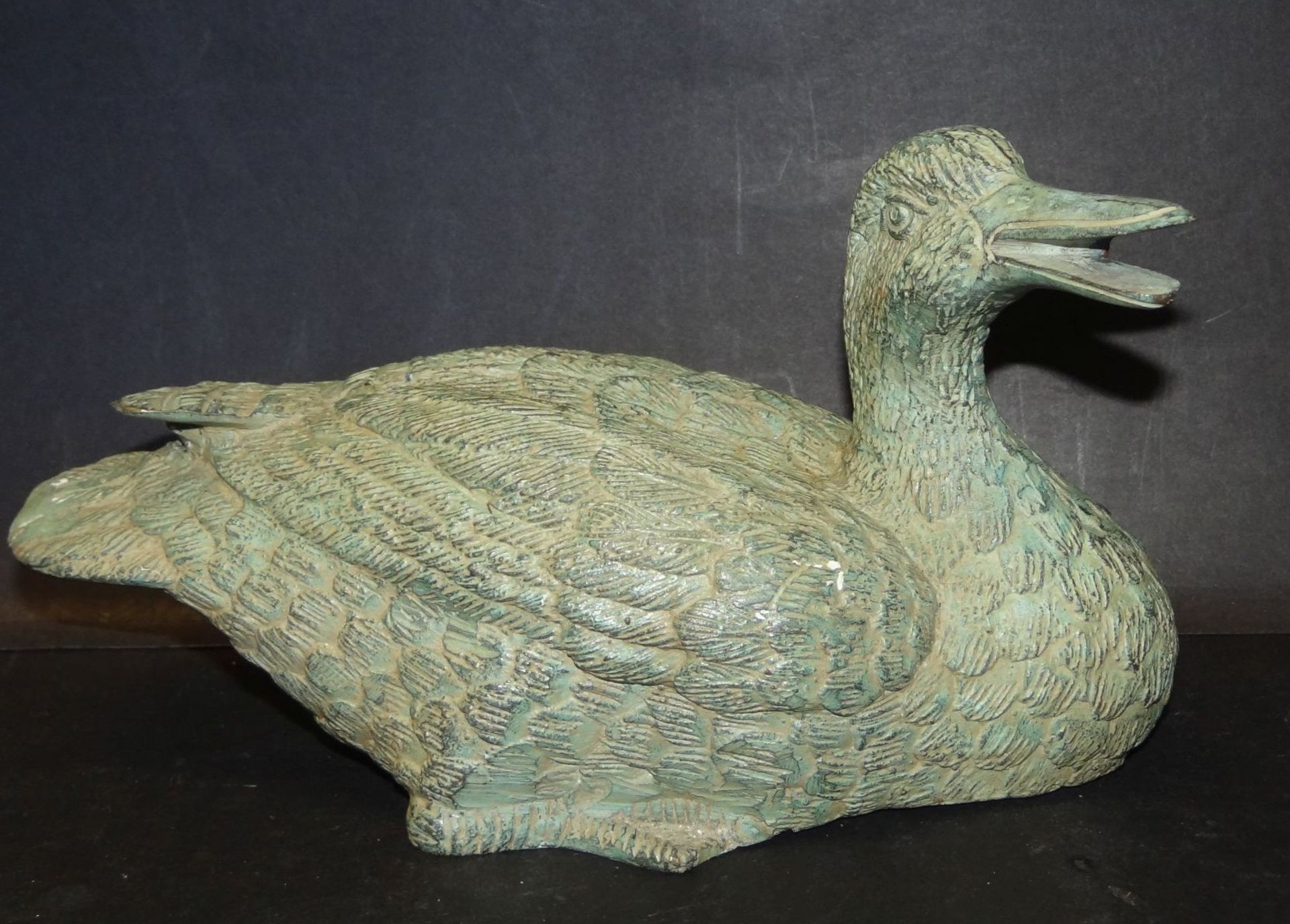 gr. Bronze-Ente, H-12 cm, L-23 cm