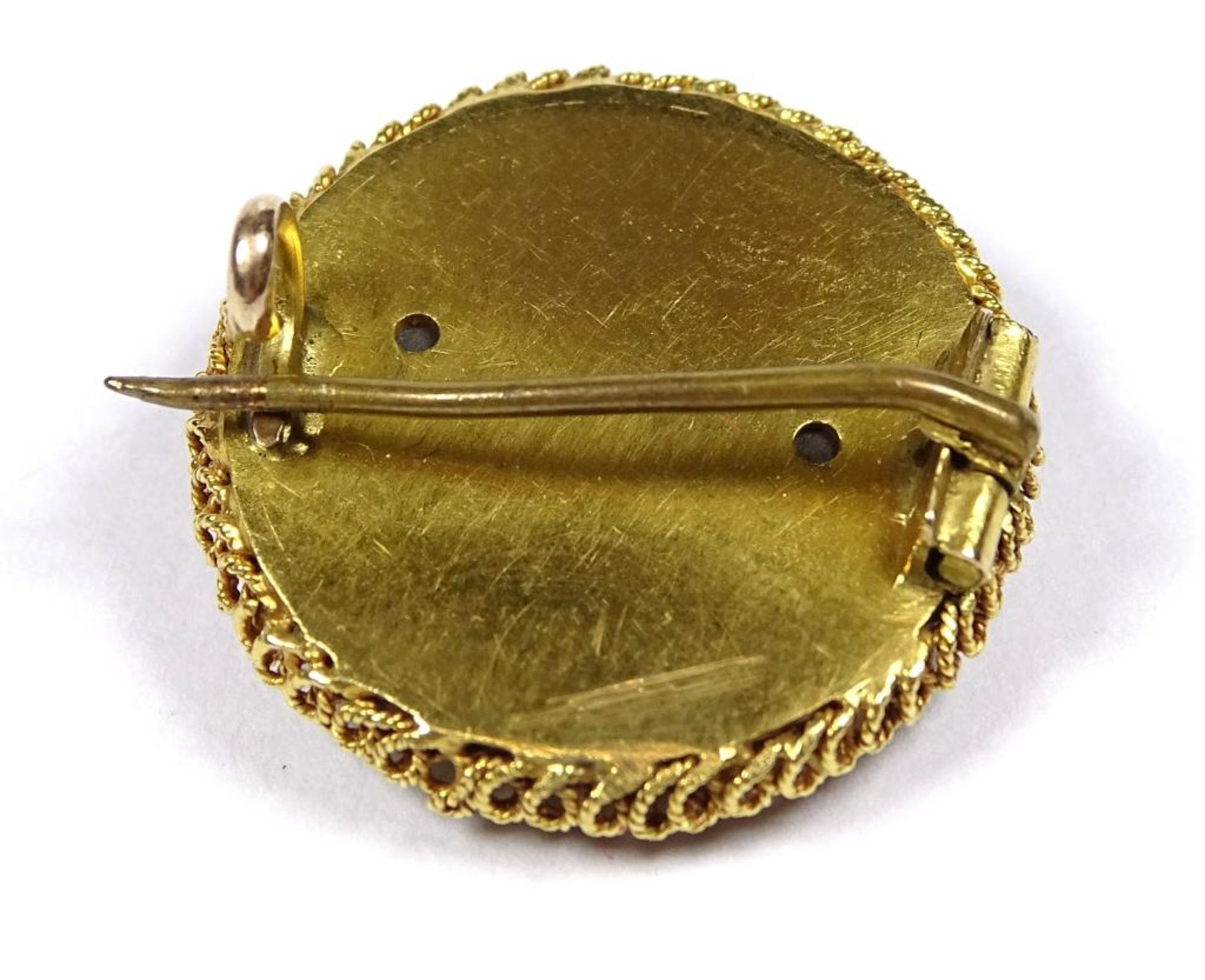 Antike Gold Brosche um 18K, Millefiori, d-21mm, 6,1gr., - Bild 2 aus 2