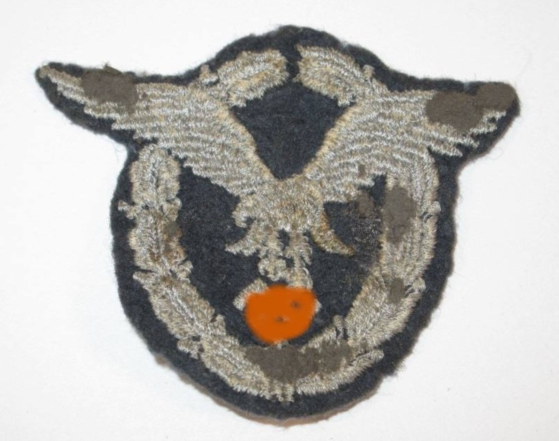 Stoffabzeichen, Luftwaffe, wohl 3. Reich, getragen Erhaltung, 6 x 7cm. - Bild 2 aus 2