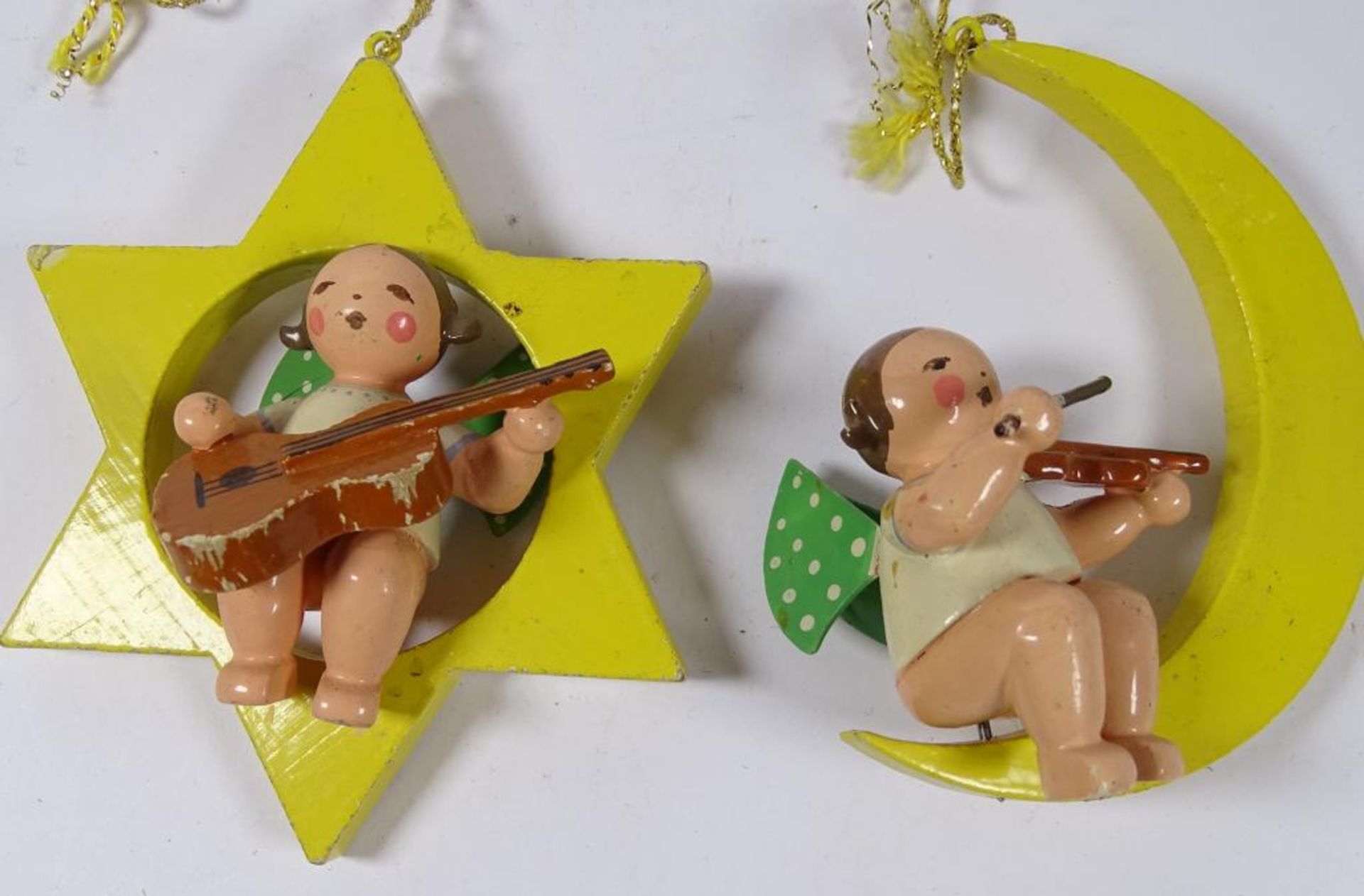 2x Weihnachtsbaum-Musikengel, Erzgebirge, Halbmond und Stern, H-ca. 8 cm, Alters-u. Gebrauchsspuren - Bild 2 aus 3