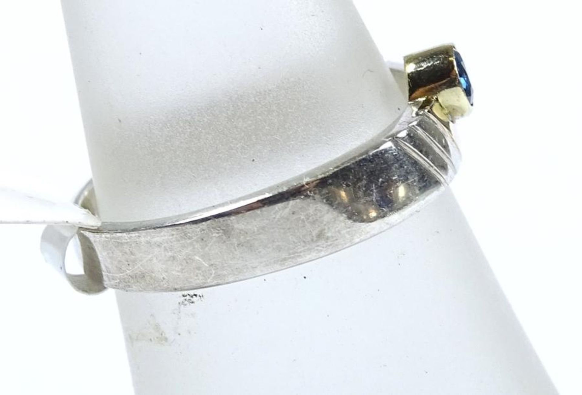 Ring,Silber -925- mit Saphir,tw.vergoldet,3,1gr., RG 54,Neu und ungetragen aus Juweliersauflösung, - Bild 3 aus 4