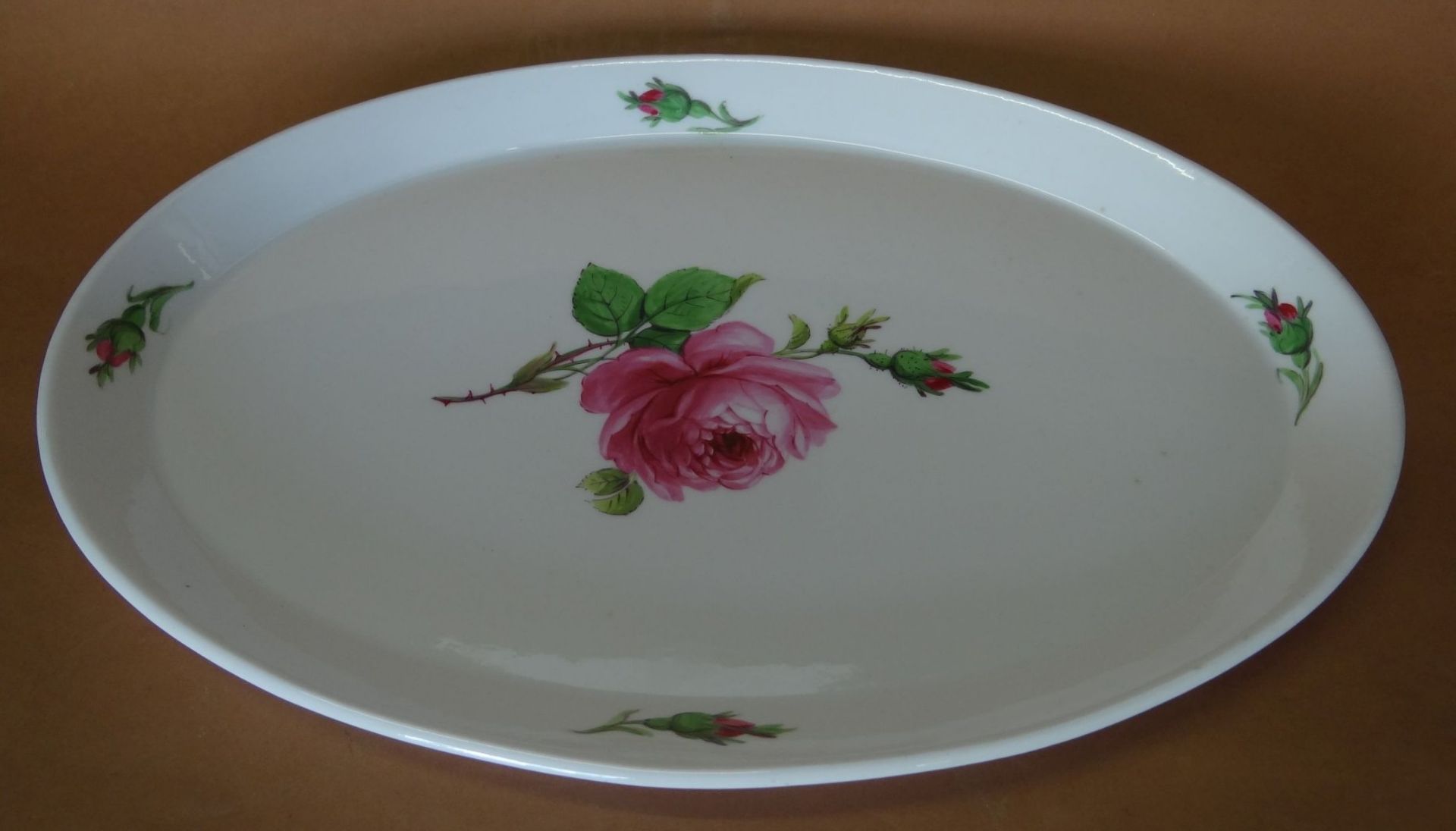 ovale Platte "Meissen" rote Rose,28,5x19,5 cm, Schwerter Schleifstriche