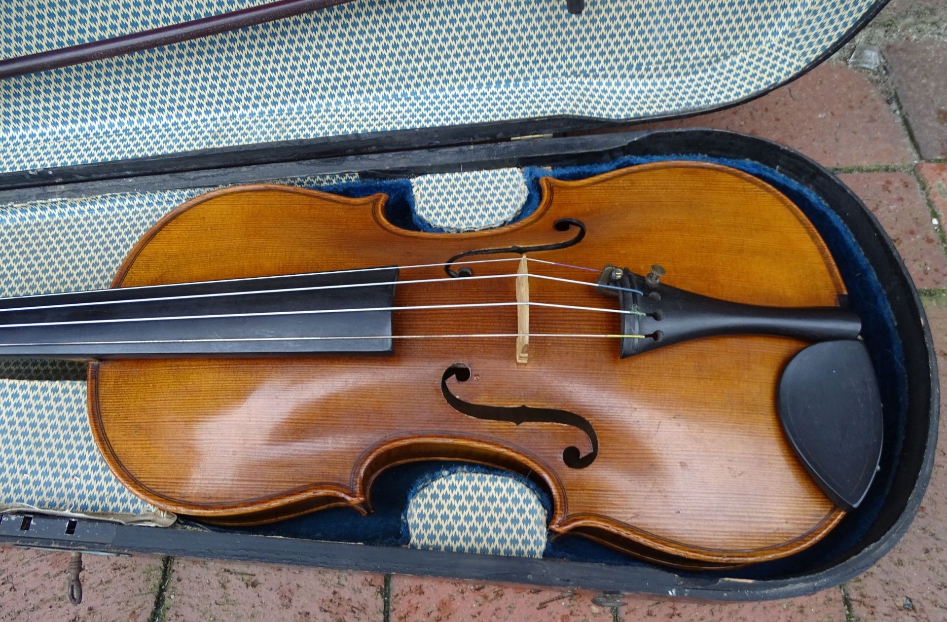 alte Geige mit Bogen in Holz-Geigenkasten, guter Zustand, L-60 cm - Bild 2 aus 10