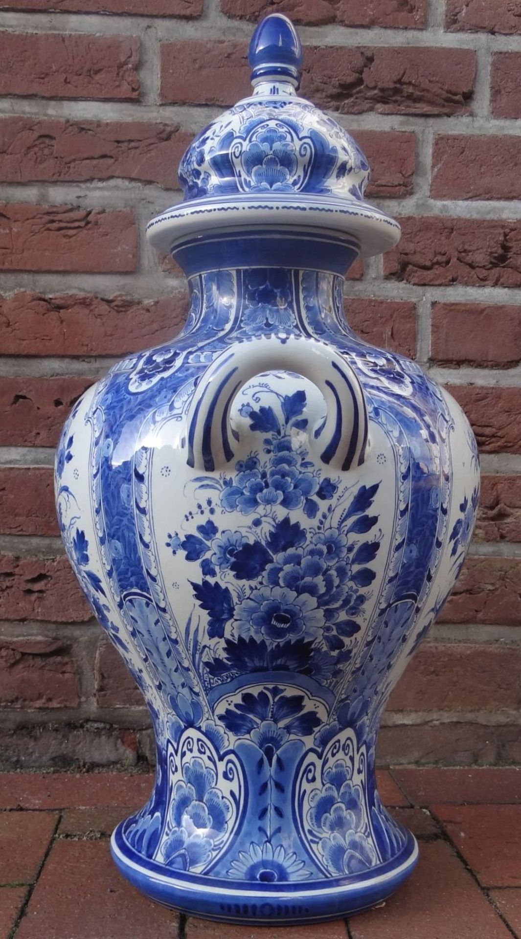 übergrosse Delft-Vase "De porcelyn fles" Blaumalerei, gut erhaten, dat. 1951, H-62 c - Bild 5 aus 10