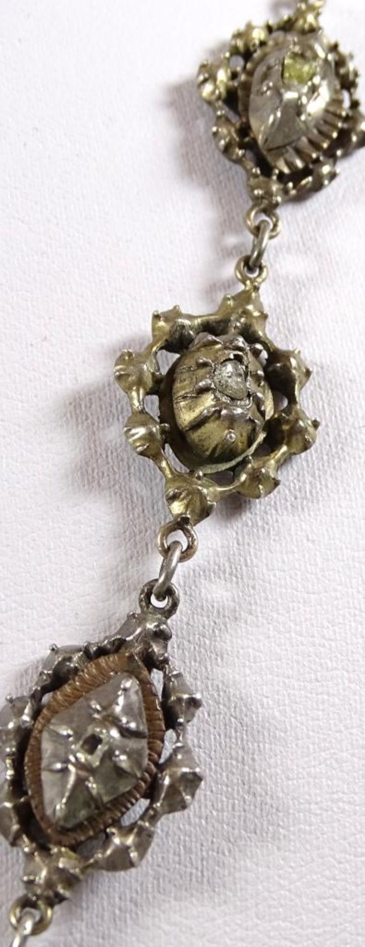 Barock Collier, 17 Jhd.Silber mit blauer Emaille,besetzt mit zahlreichen Diamantrosen, ein - Bild 5 aus 8