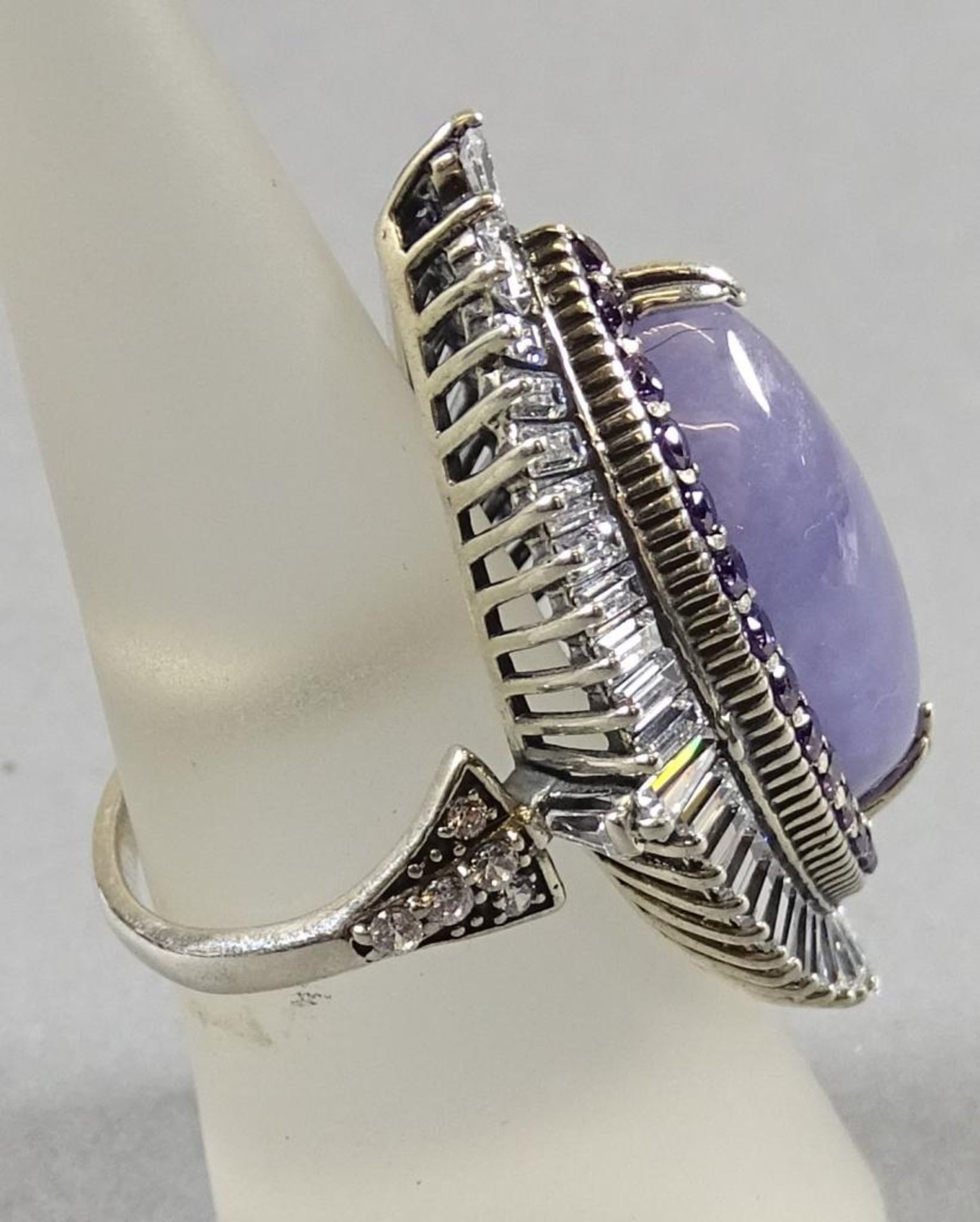 Ring,Silber, mit Lavendeljade und Zirkone, 13,50gr.,L-38mm - Bild 2 aus 3