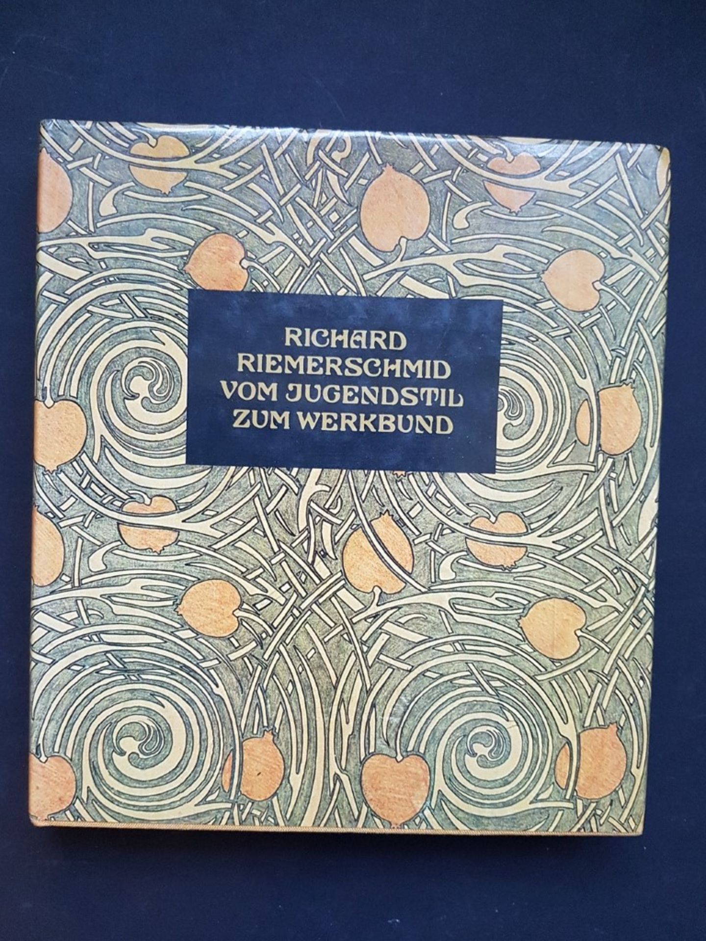 ``Richard Riemerschmid vom Jugendstil zum Werkbund``, von Winfried Nerdinger, 1982