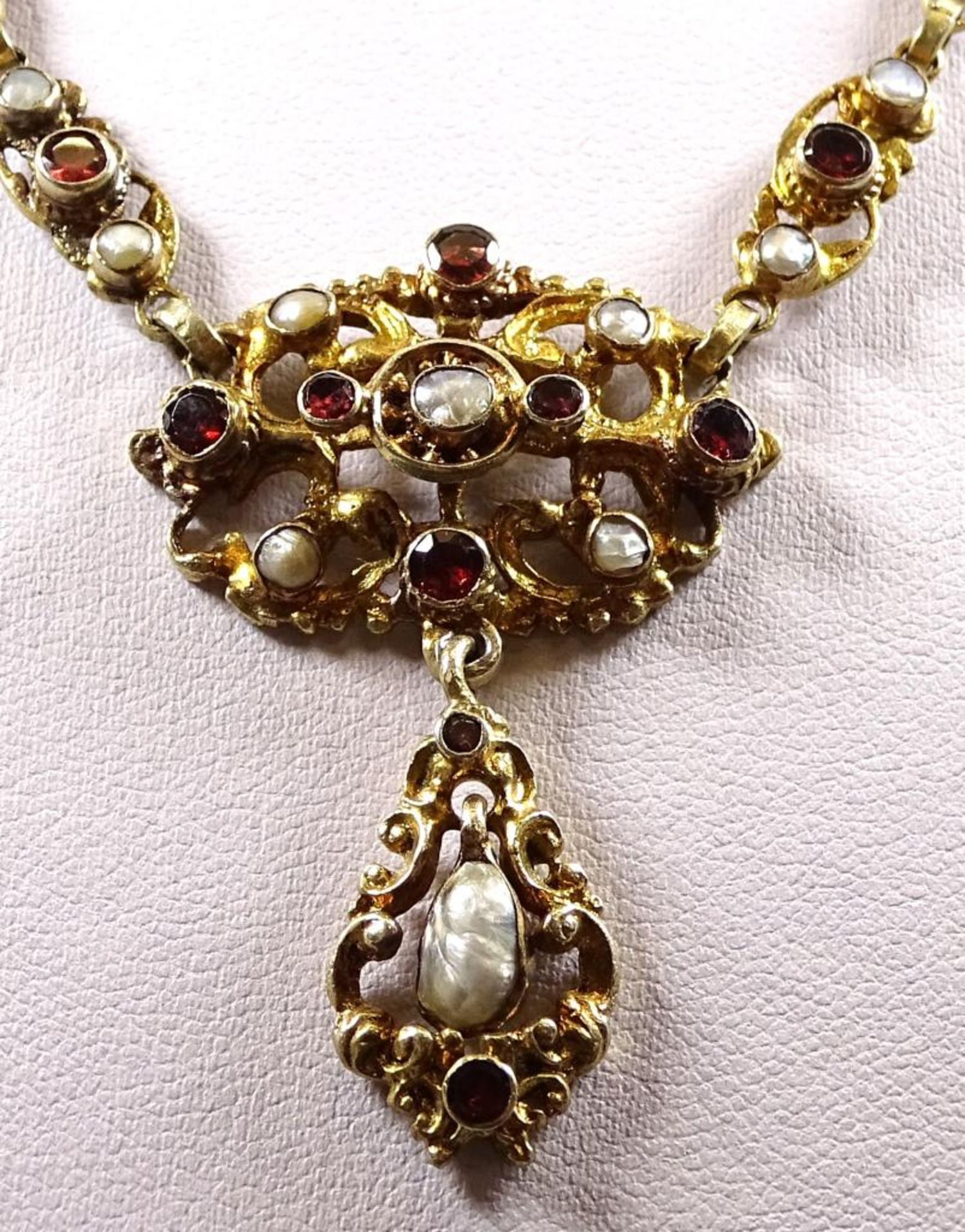 Schönes antikes Collier um 1750, Silber,Feuer-vergoldet,Granat und Flußperlen,ca.L- 40cm, - Bild 3 aus 8