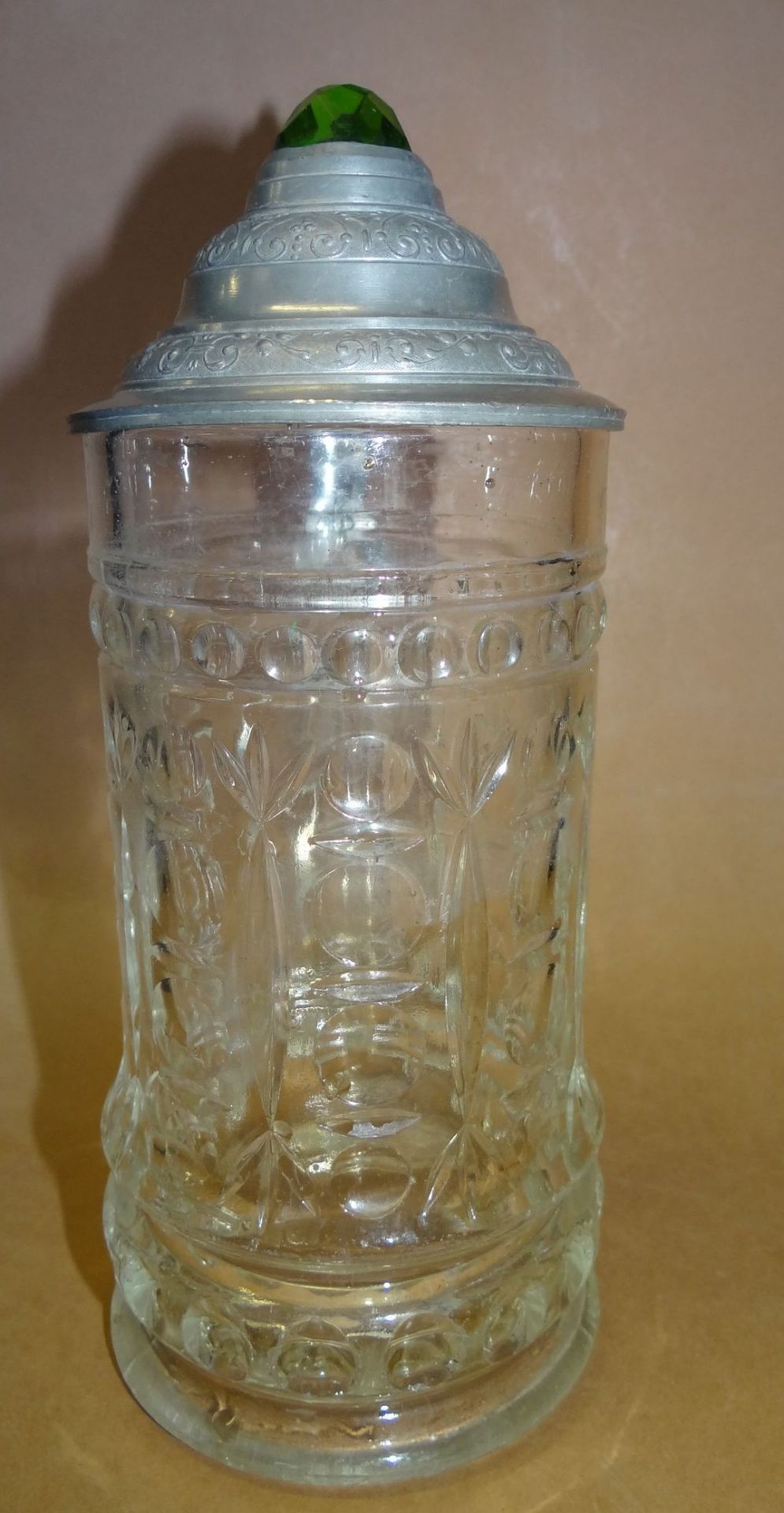 Bierkrug mit Zinndeckel, grüner Glasstein, H-22 cm,