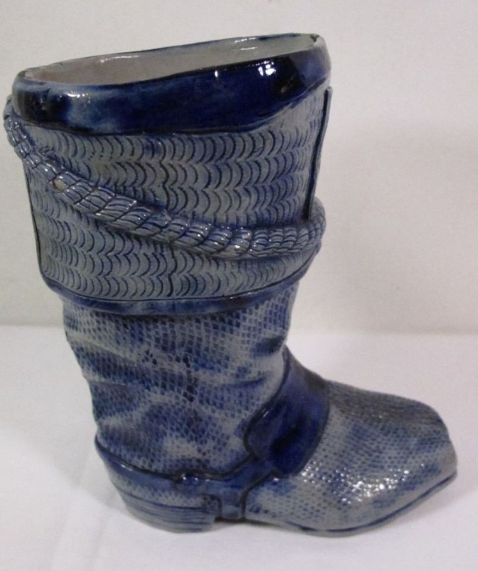 Trinkstiefel, ungemarkt, älter, Salzgalsur, 2x Altrisse, H-21cm. - Bild 2 aus 7