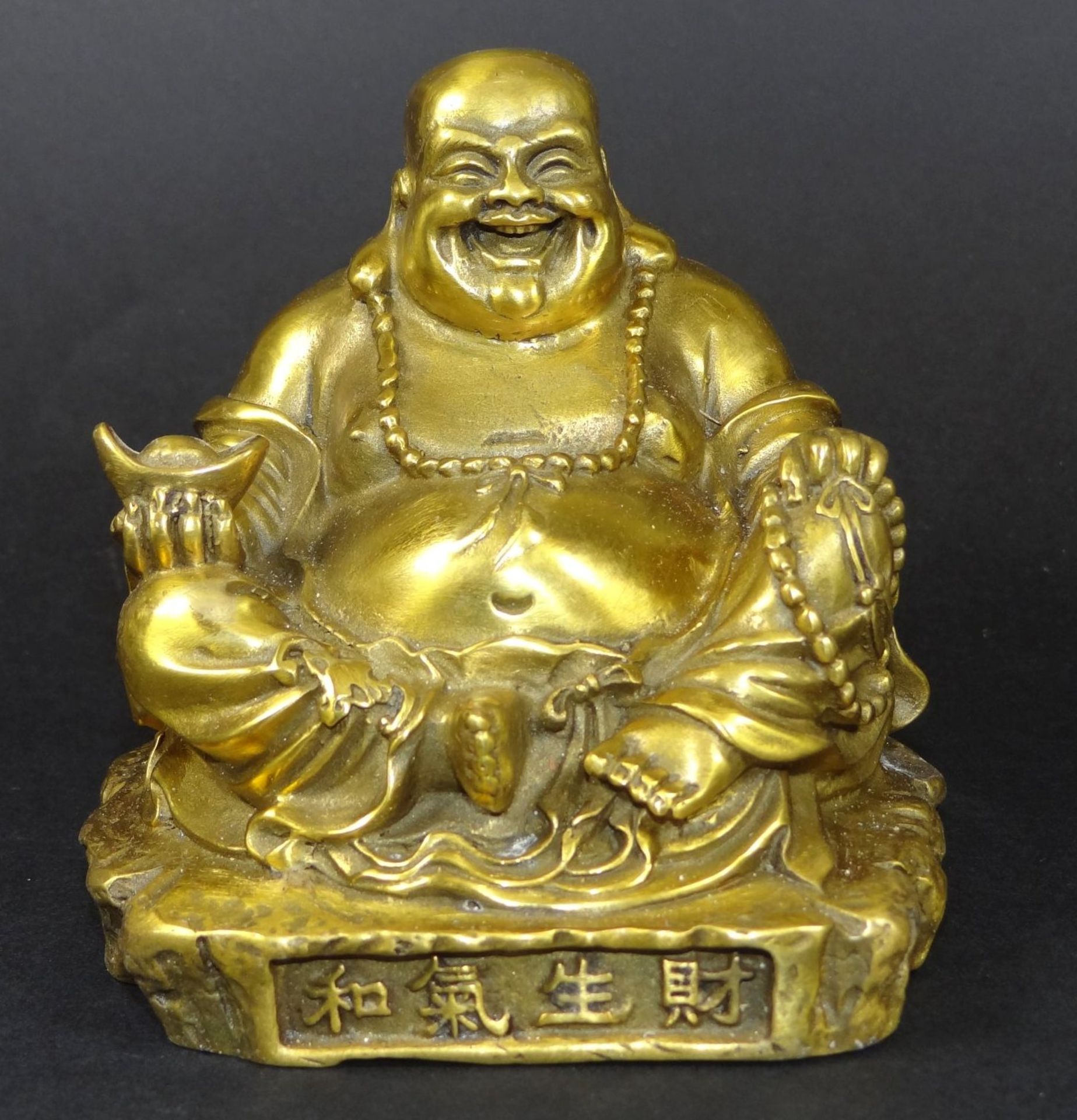 Messing Buddha, chines. beschriftet, H-9 cm, 9,5x9,5 cm