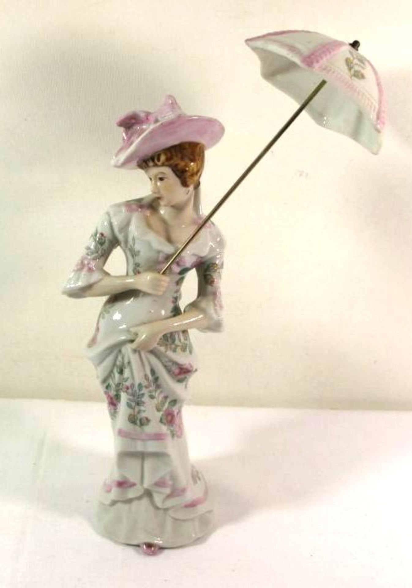 Figur, Biedermeier Dame, florales Dekor, neuzeilt., ungemarkt, H-35cm.