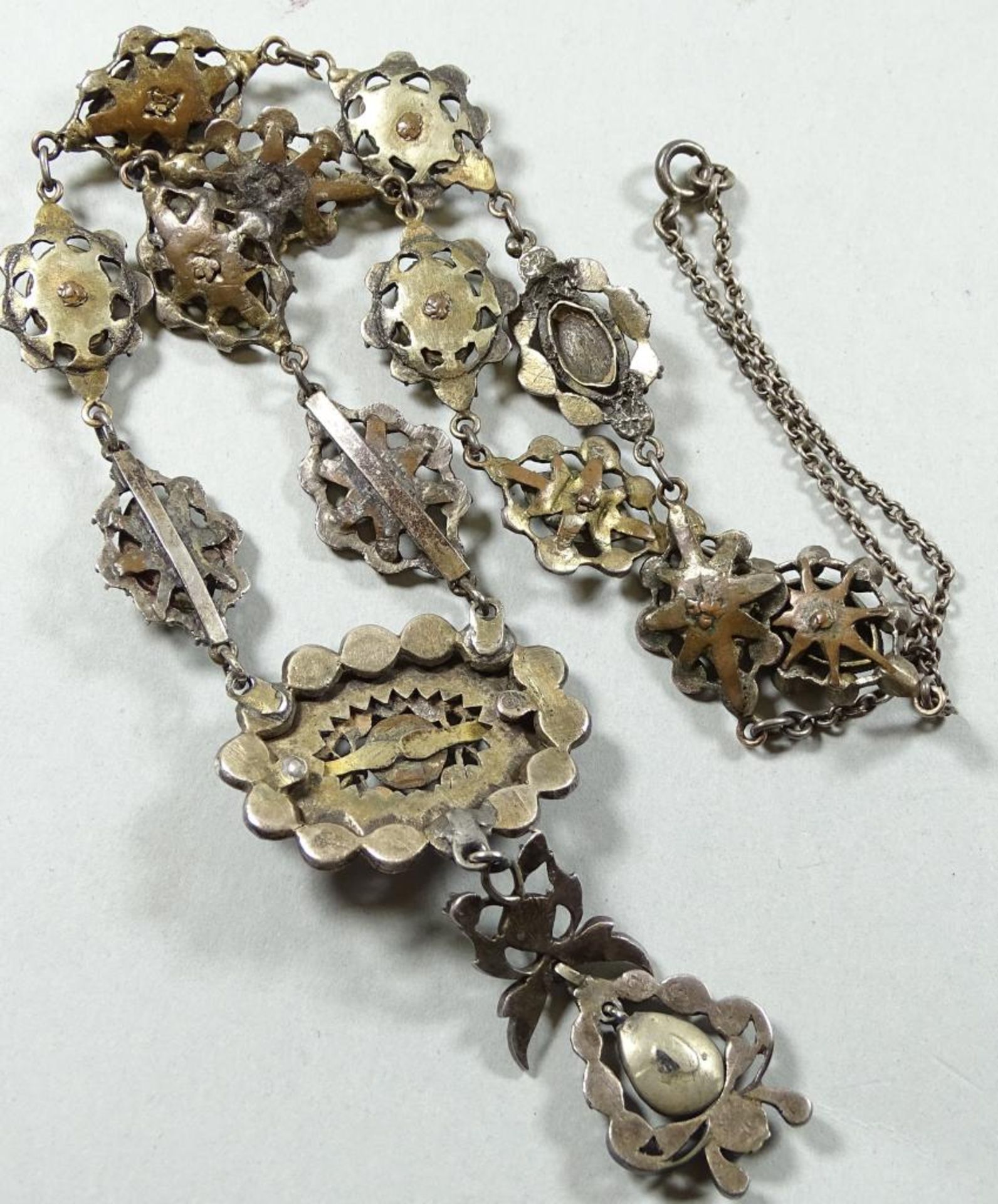 Barock Collier, 17 Jhd.Silber mit blauer Emaille,besetzt mit zahlreichen Diamantrosen, ein - Bild 8 aus 8