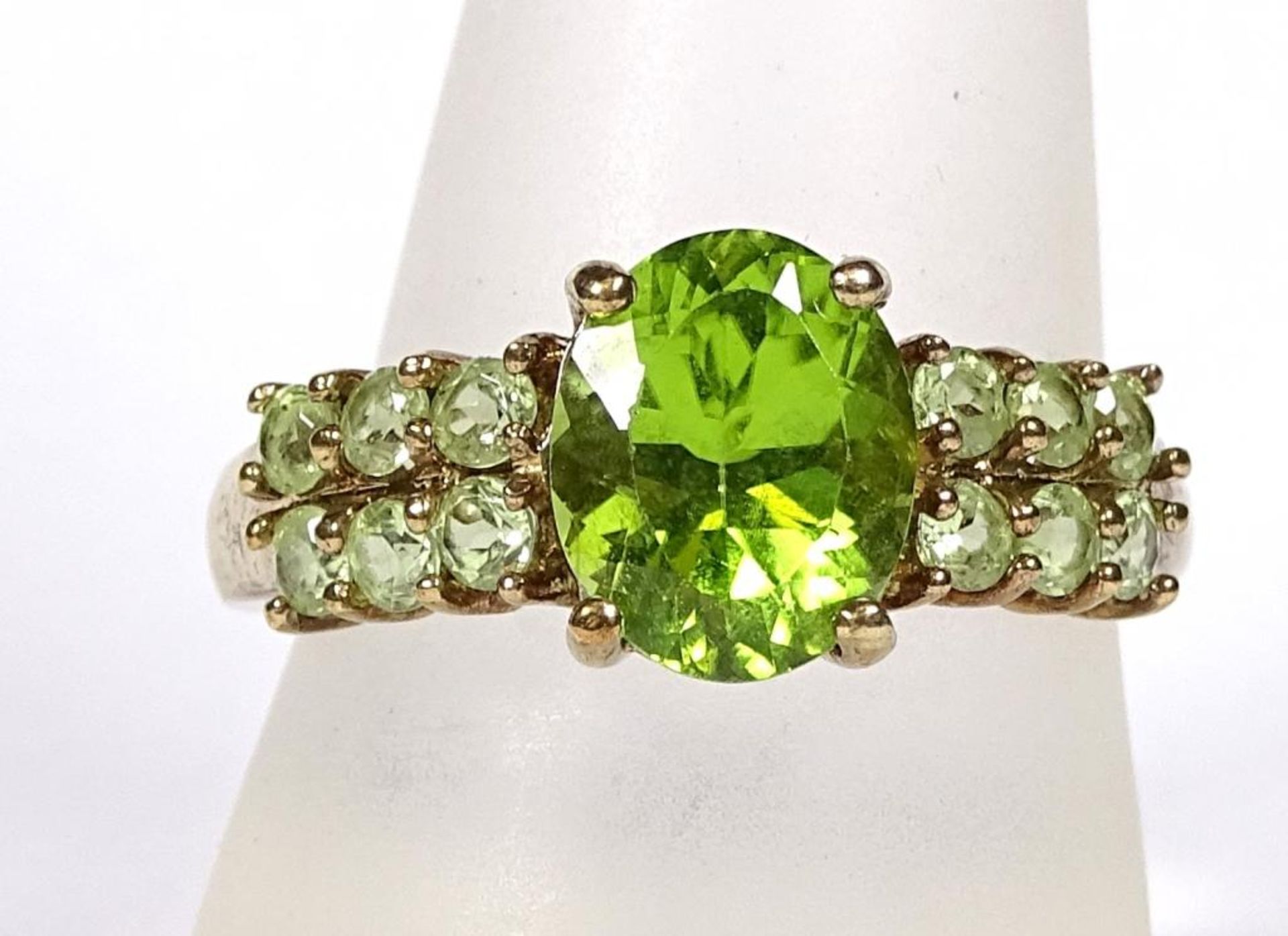 Goldring 375er, Prasiolithe und Peridot??, 3,74gr., RG 62/63