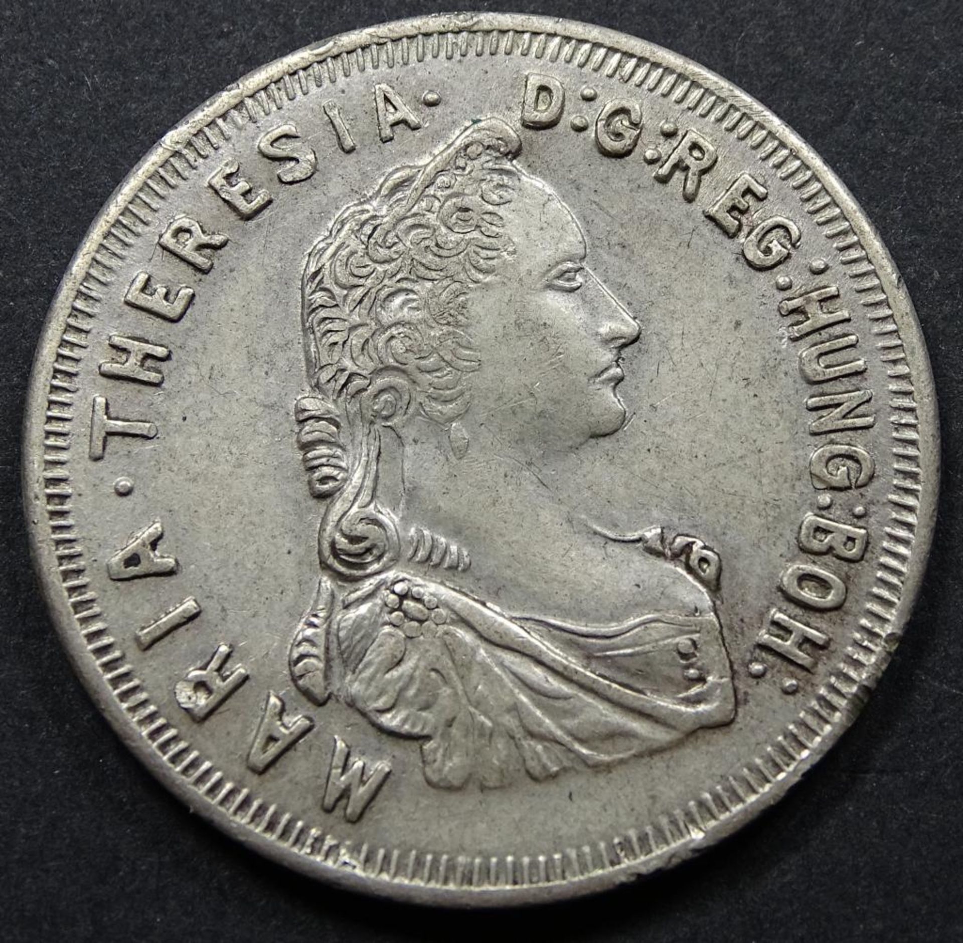 Maria Theresia 1760,d-28mm,Silber, 8,7gr. - Bild 2 aus 2