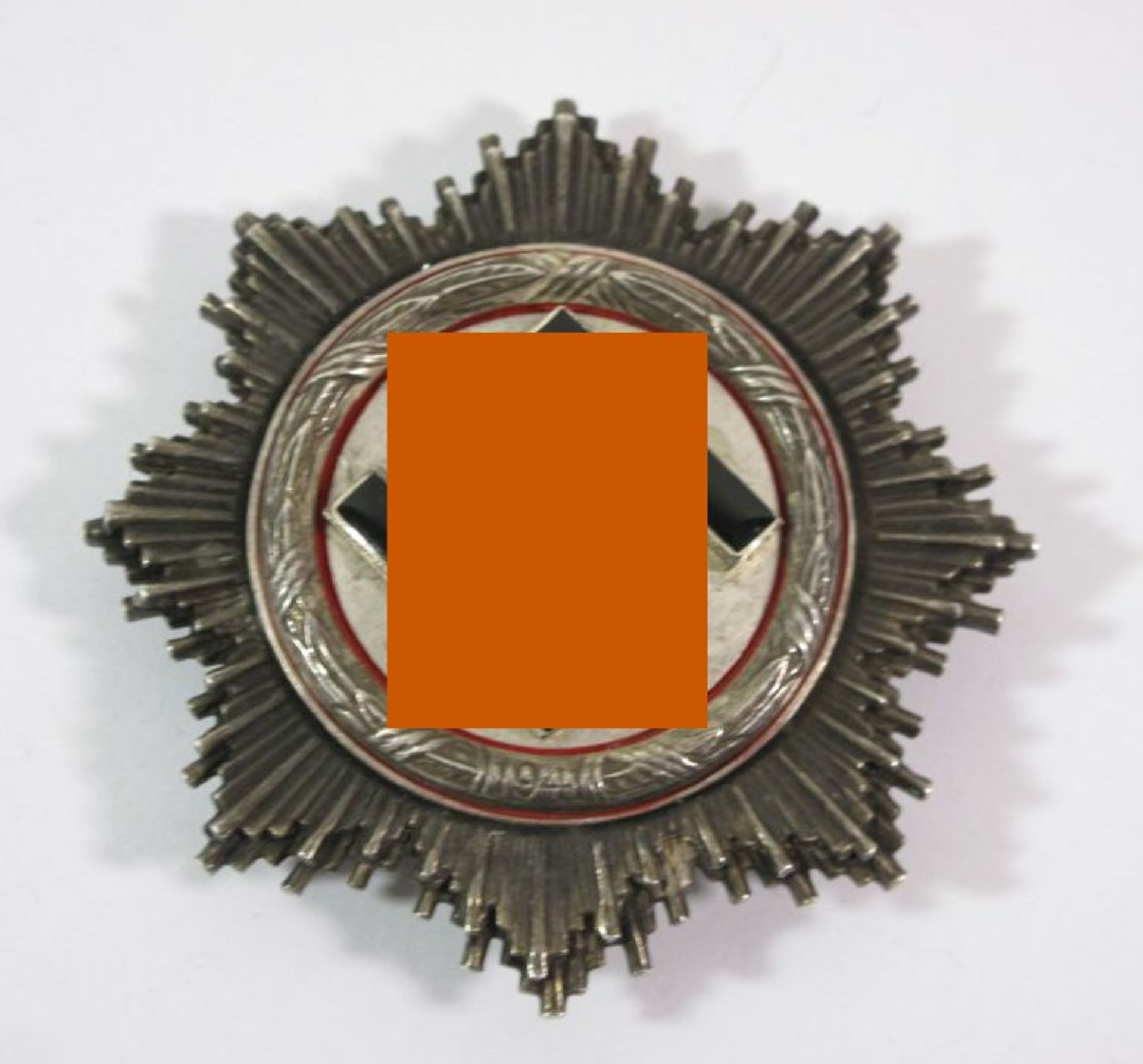 Deutsches Kreuz, 3. Reich ?, Schwere Metallausführung mit vier Nieten, ca. D-6,5cm.