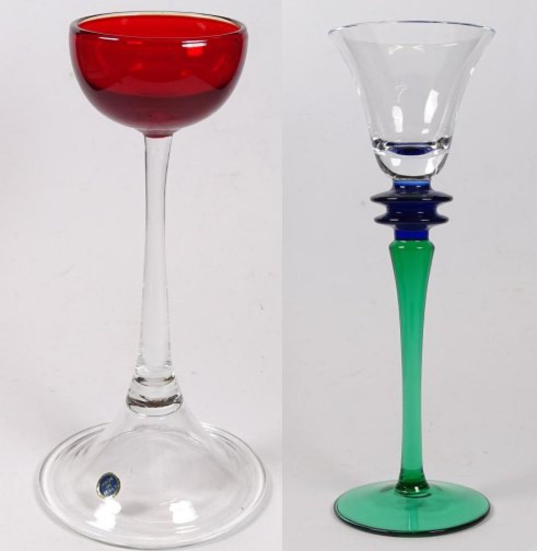 2 ausgefallene hohe Gläser, wohl beide Murano, 1x Etikett "Made in Italy", H-20 und 22 c